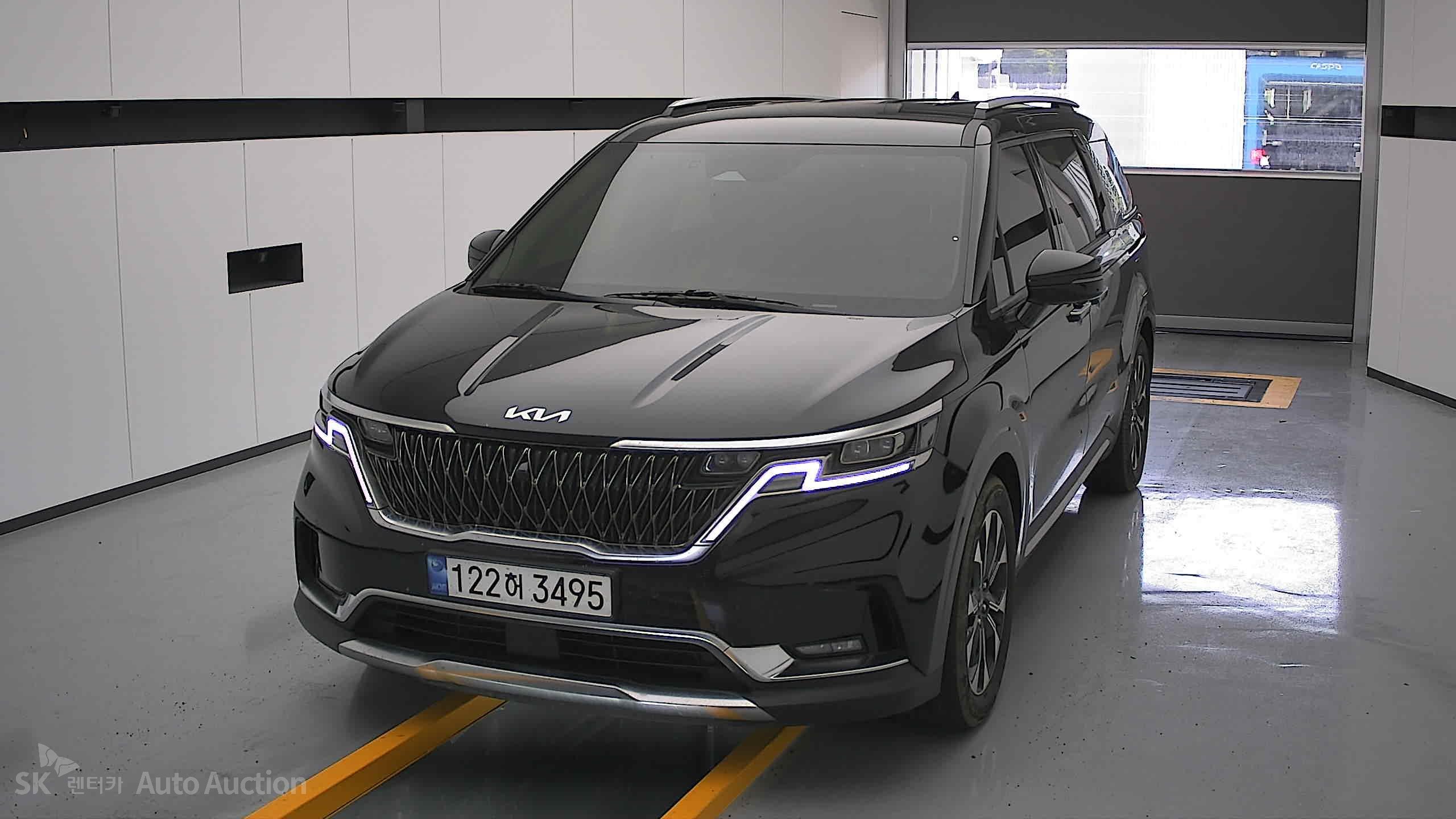 2023 - kia carnival