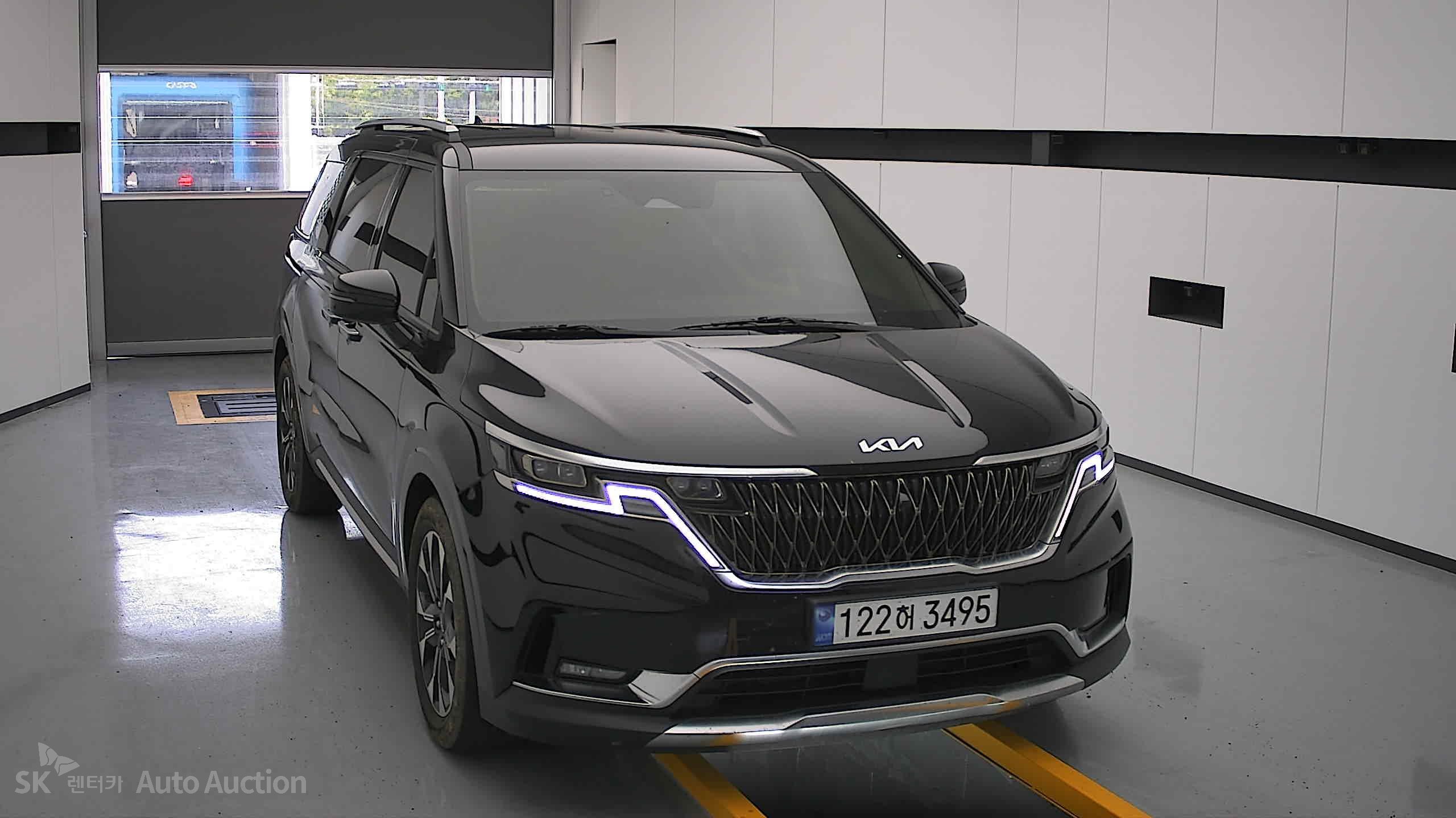 2023 - kia carnival