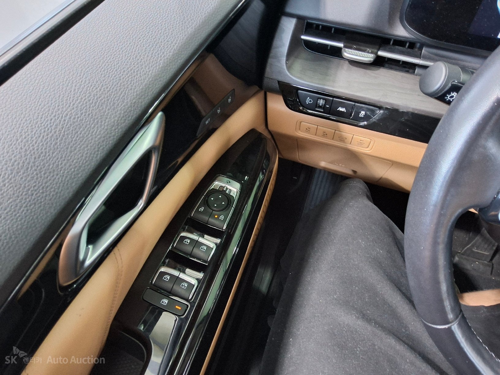 2023 - kia carnival
