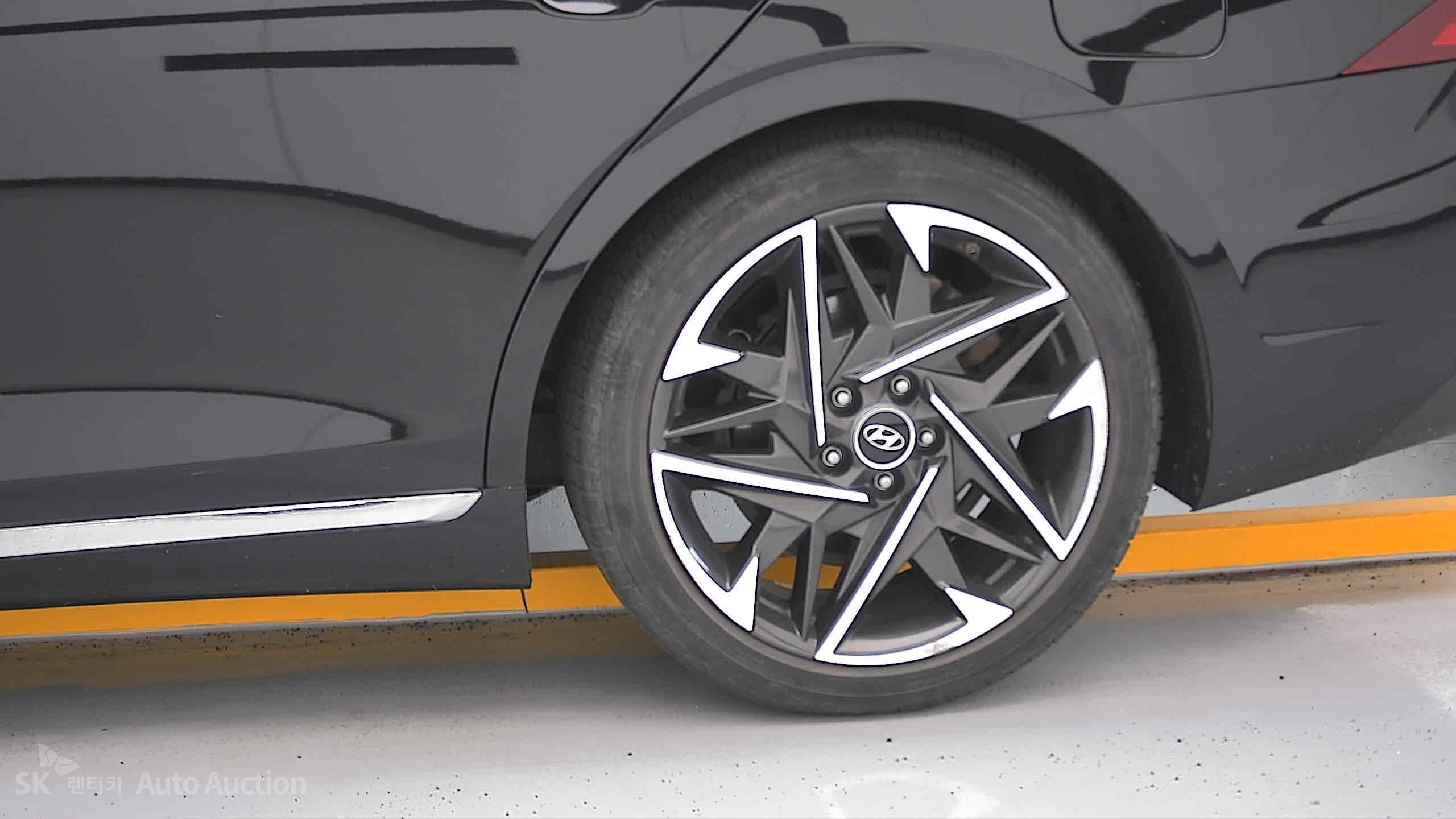 2021 - hyundai grandeur