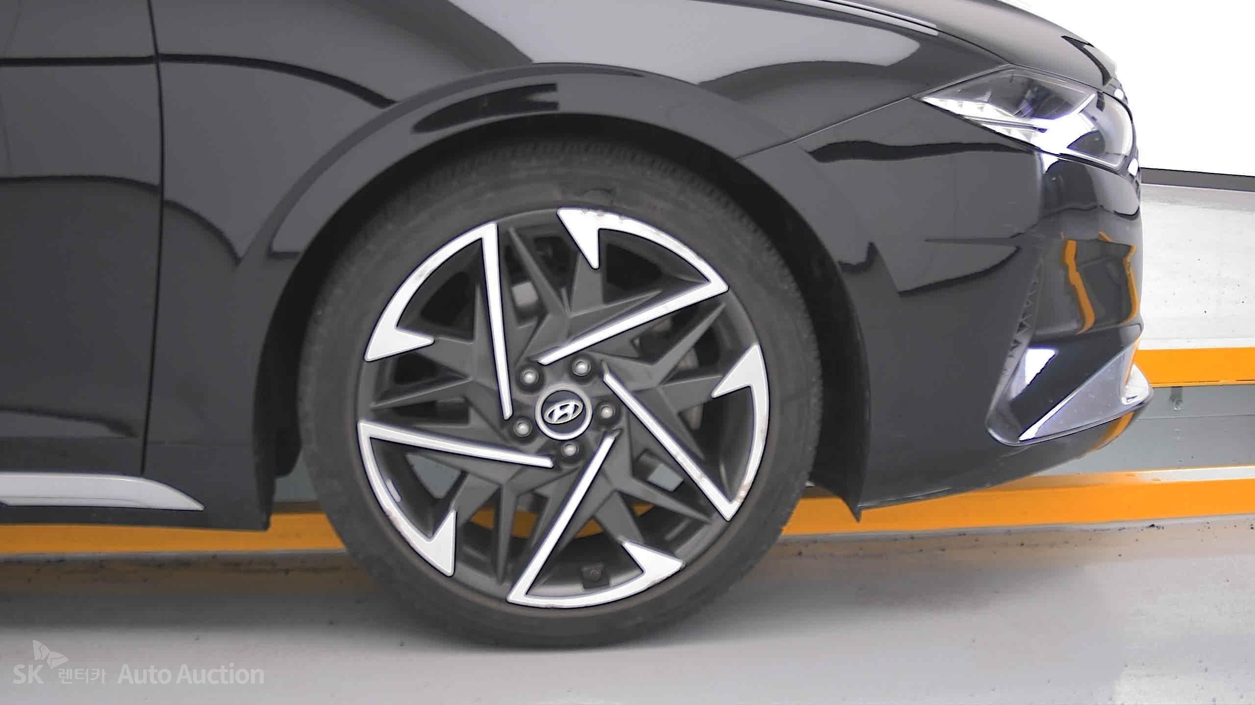 2021 - hyundai grandeur
