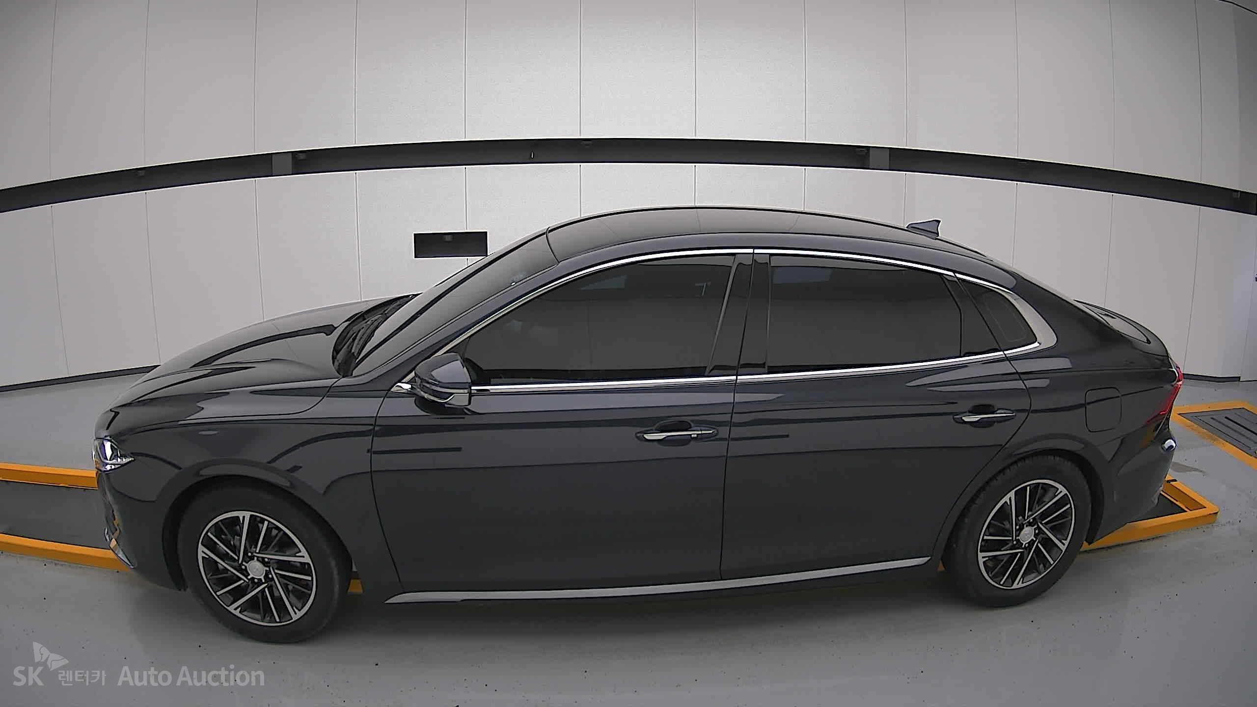 2021 - hyundai grandeur