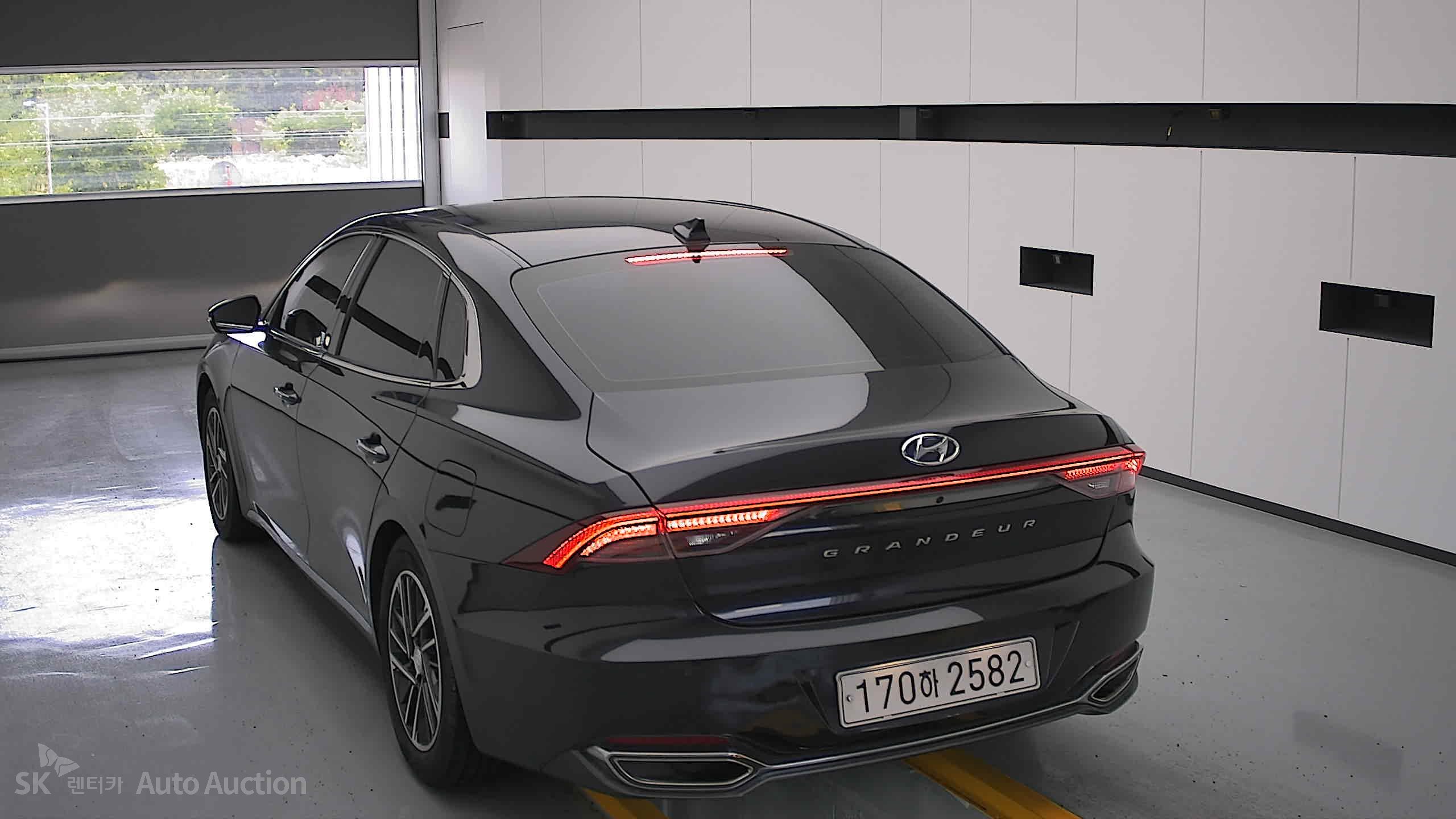 2021 - hyundai grandeur