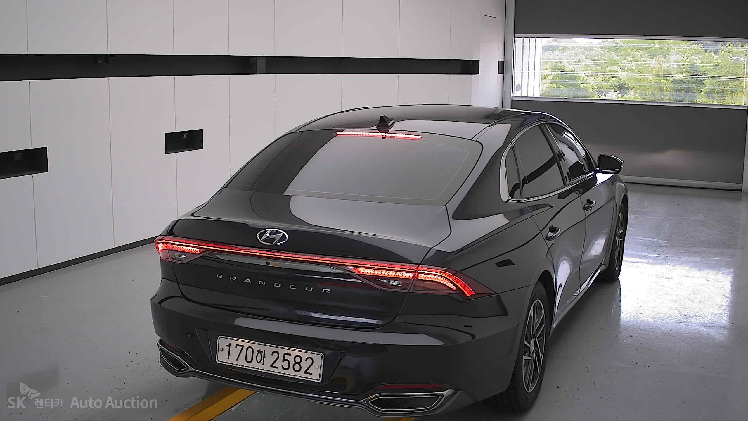 2021 - hyundai grandeur