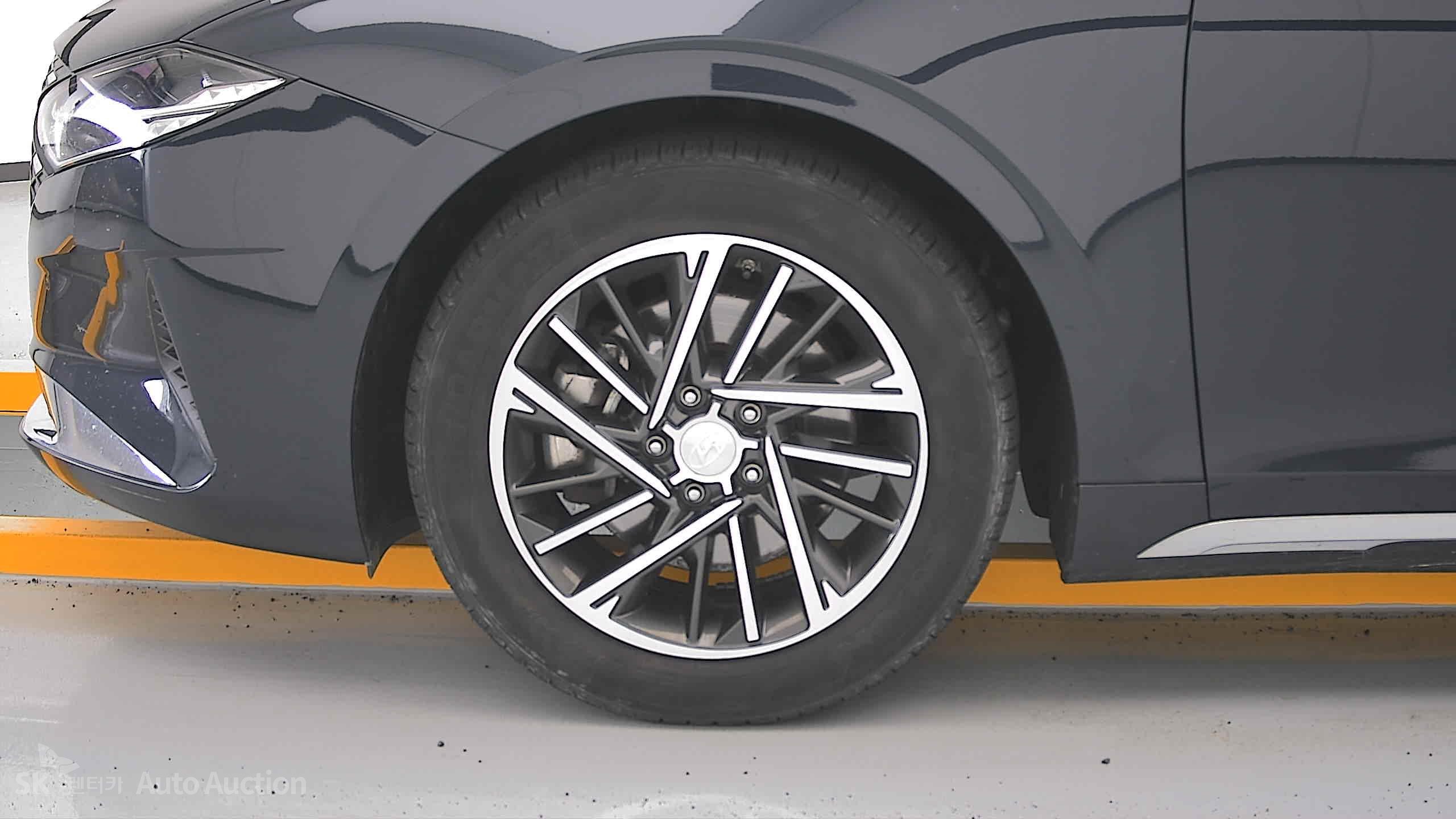 2021 - hyundai grandeur