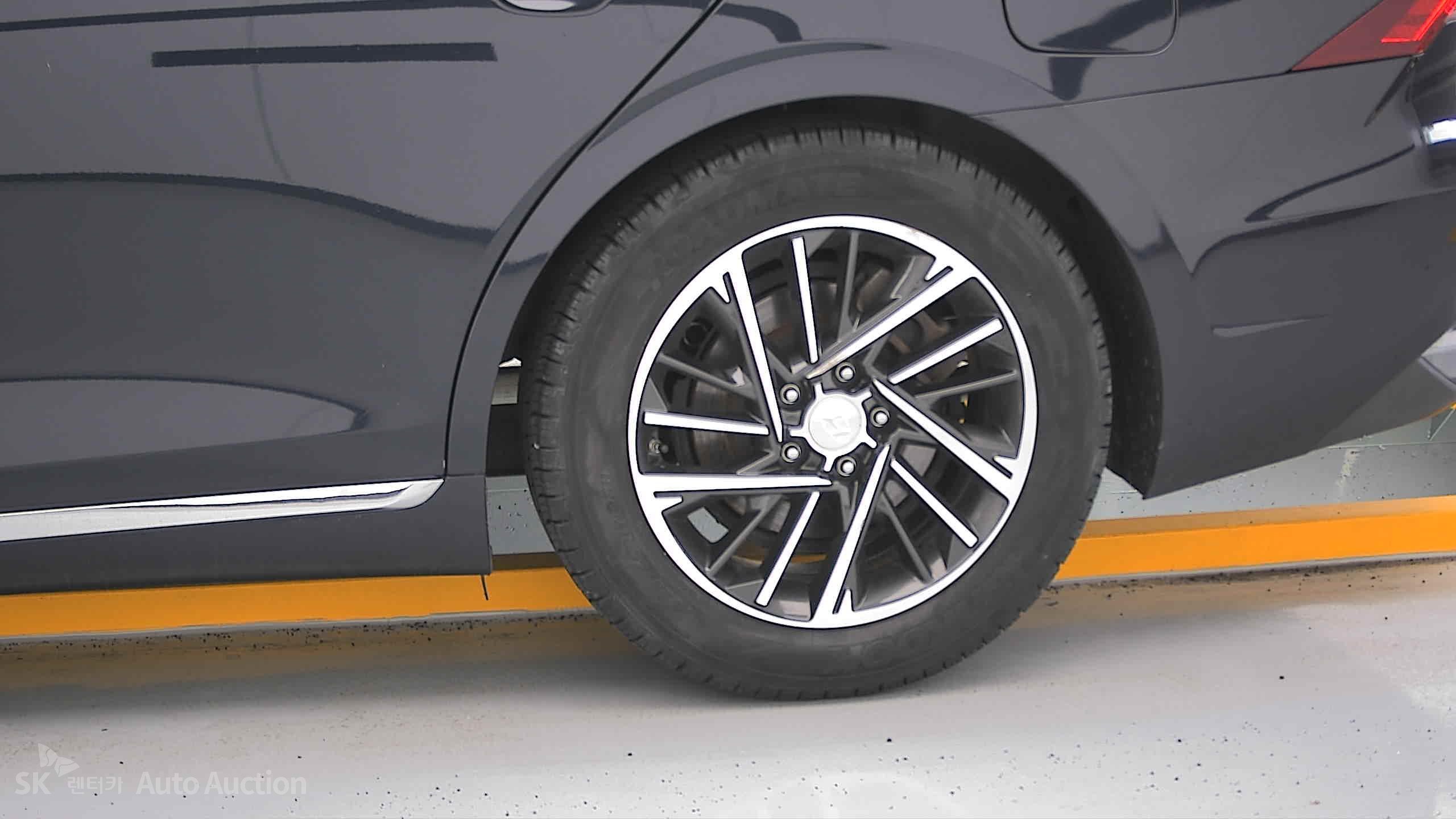 2021 - hyundai grandeur