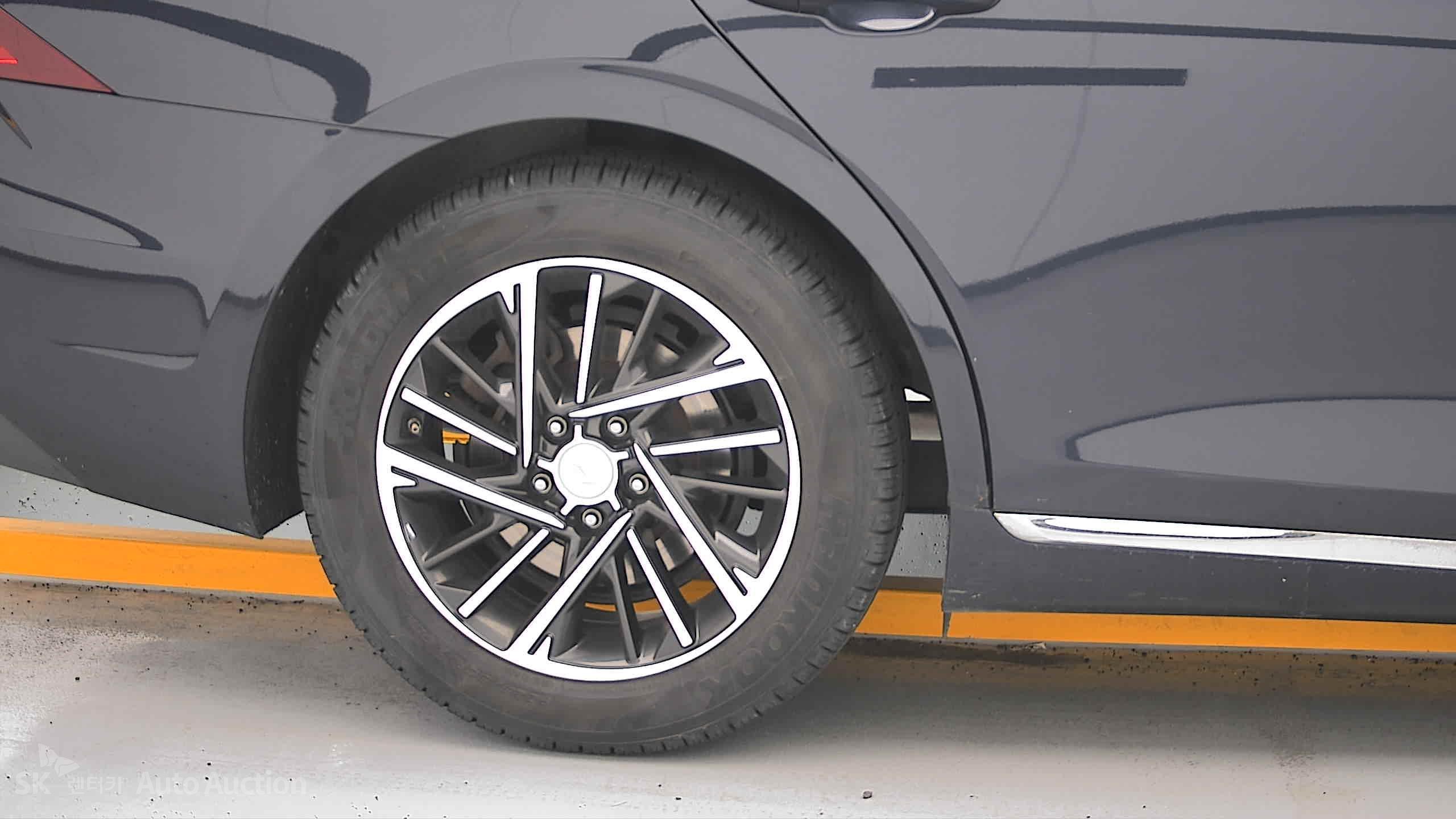 2021 - hyundai grandeur