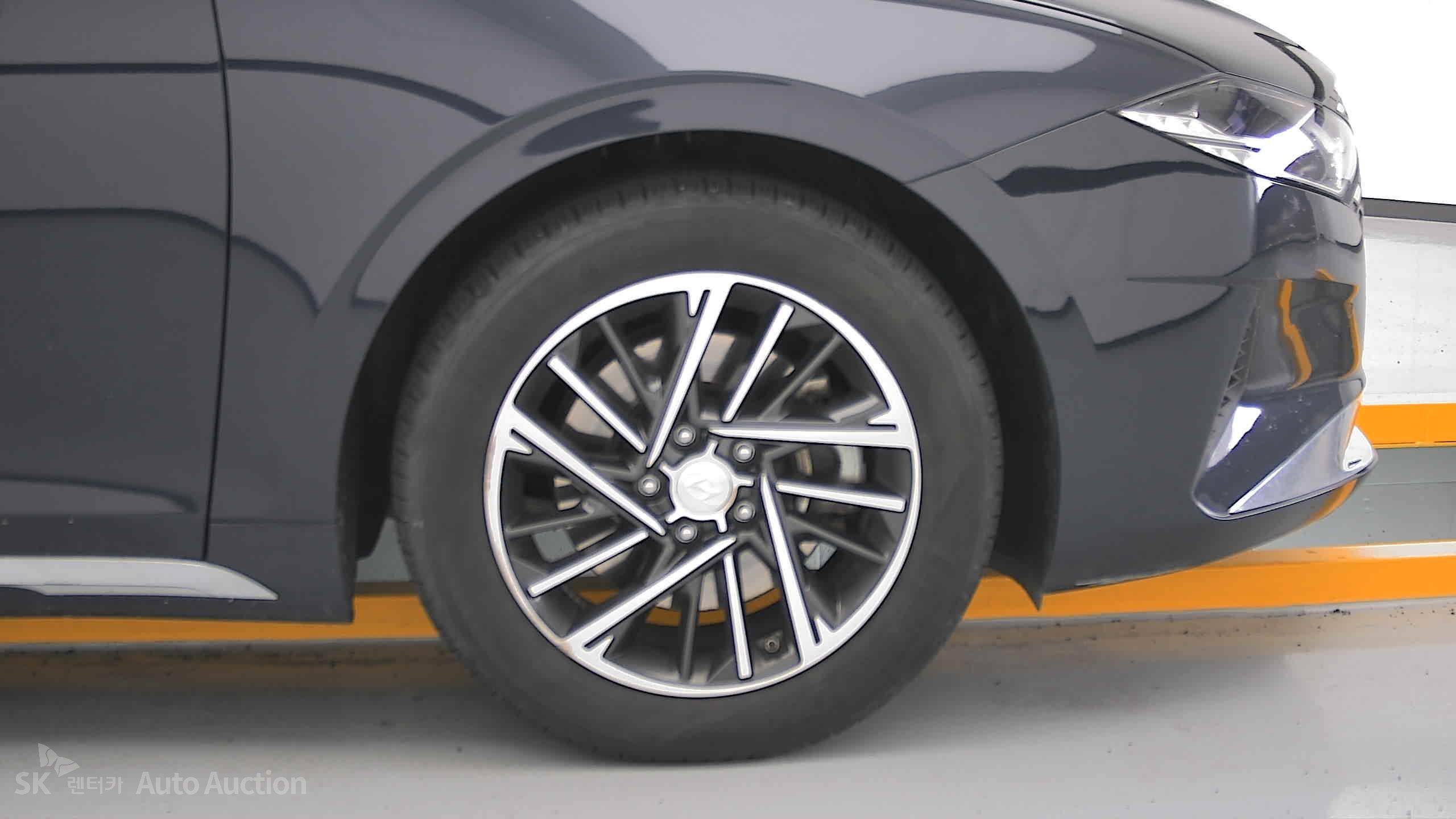 2021 - hyundai grandeur