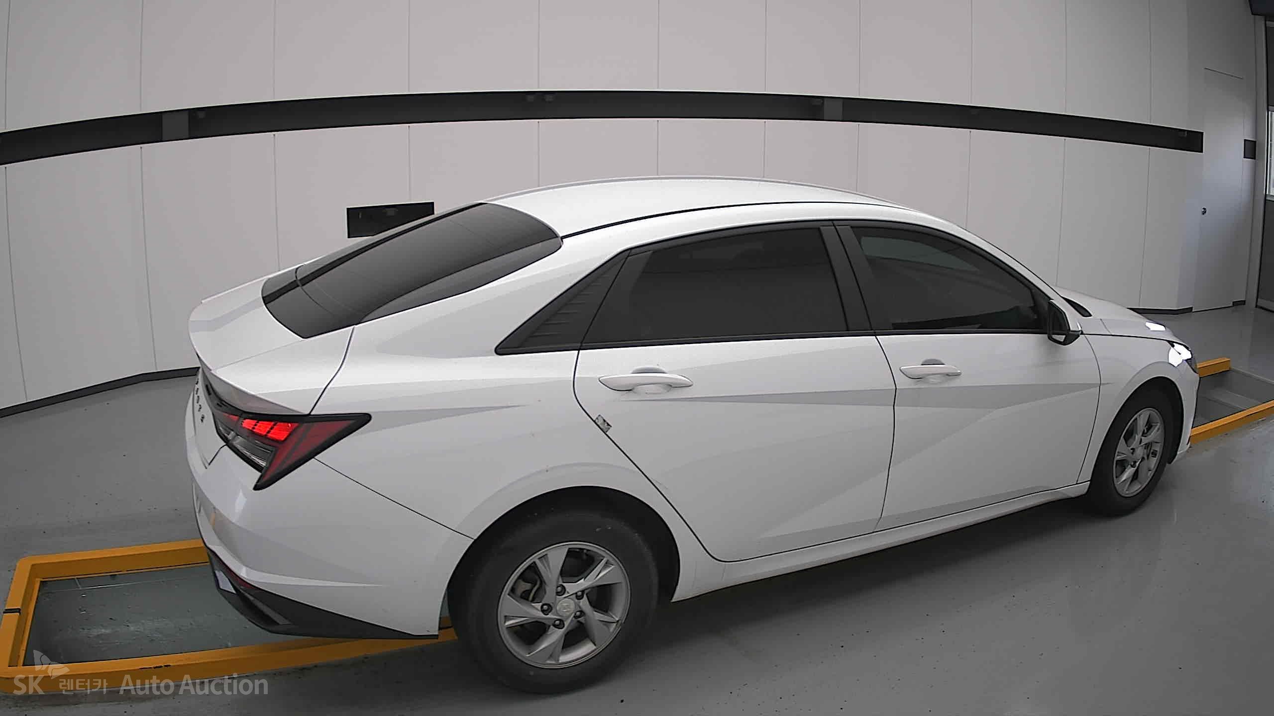 2021 - hyundai avante