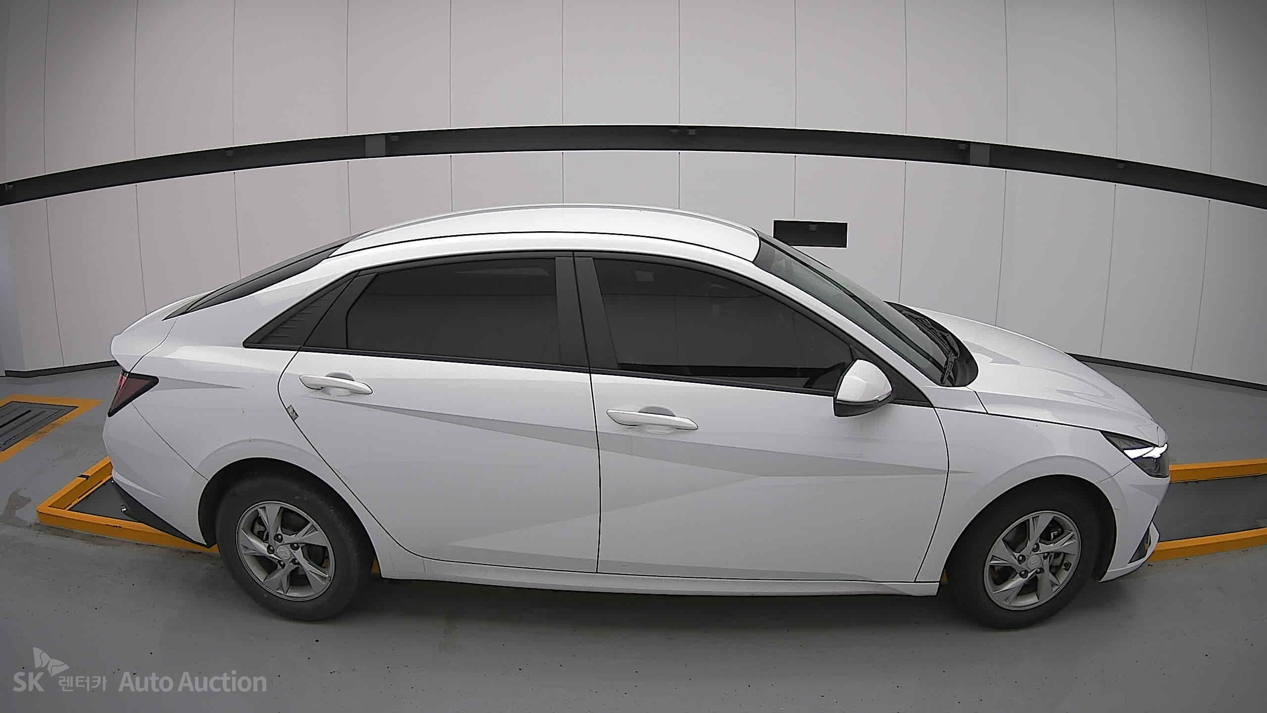 2021 - hyundai avante