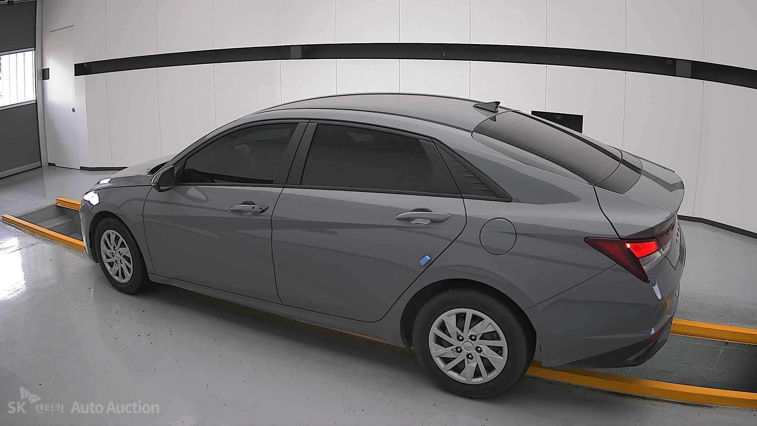 2021 - hyundai avante