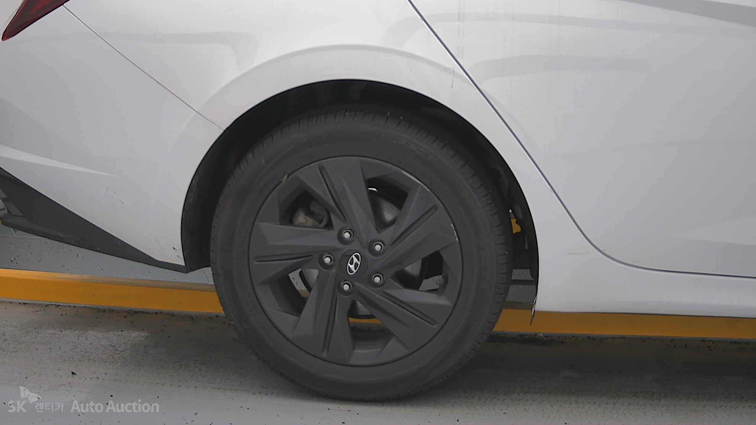 2023 - hyundai avante