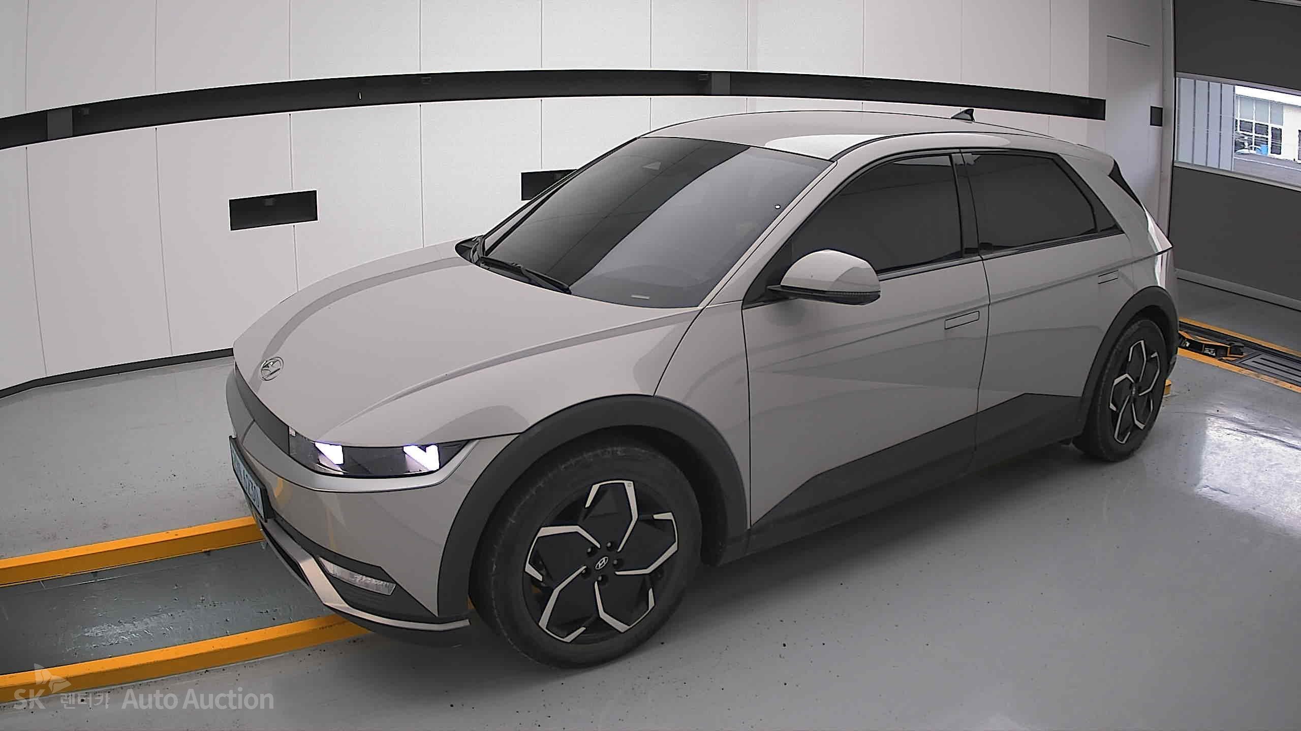 2022 - hyundai ioniq
