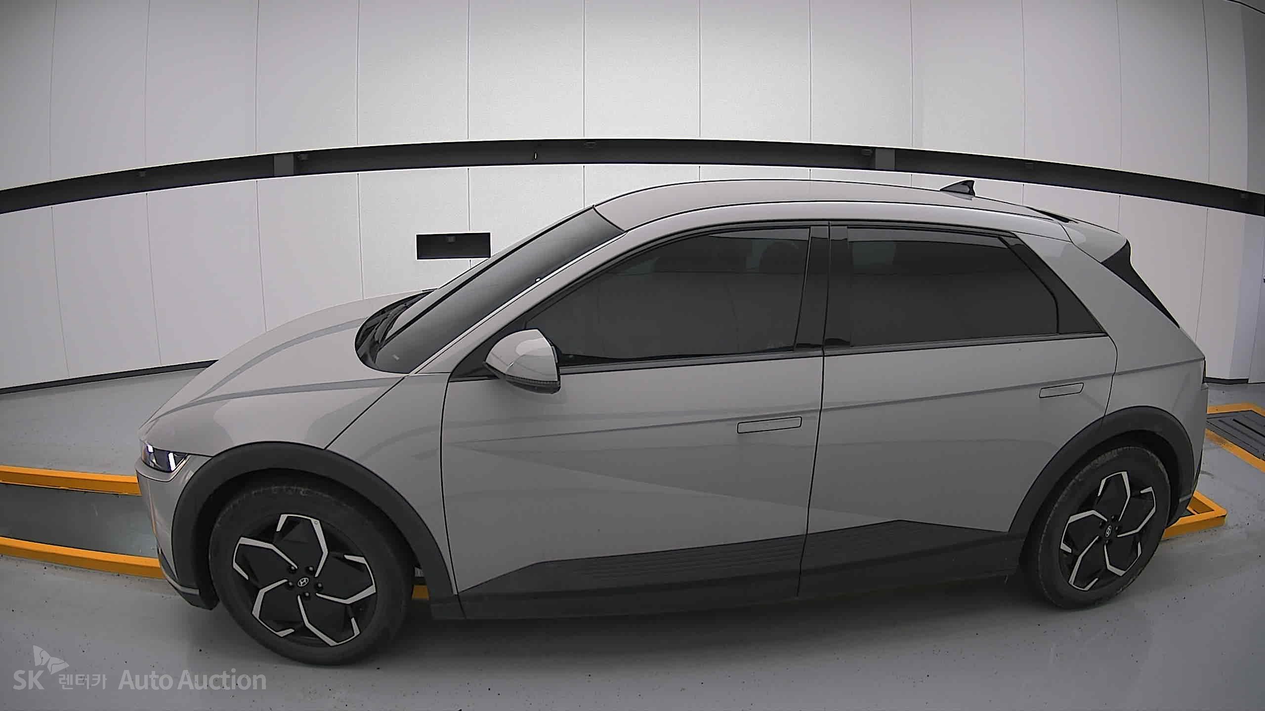 2022 - hyundai ioniq