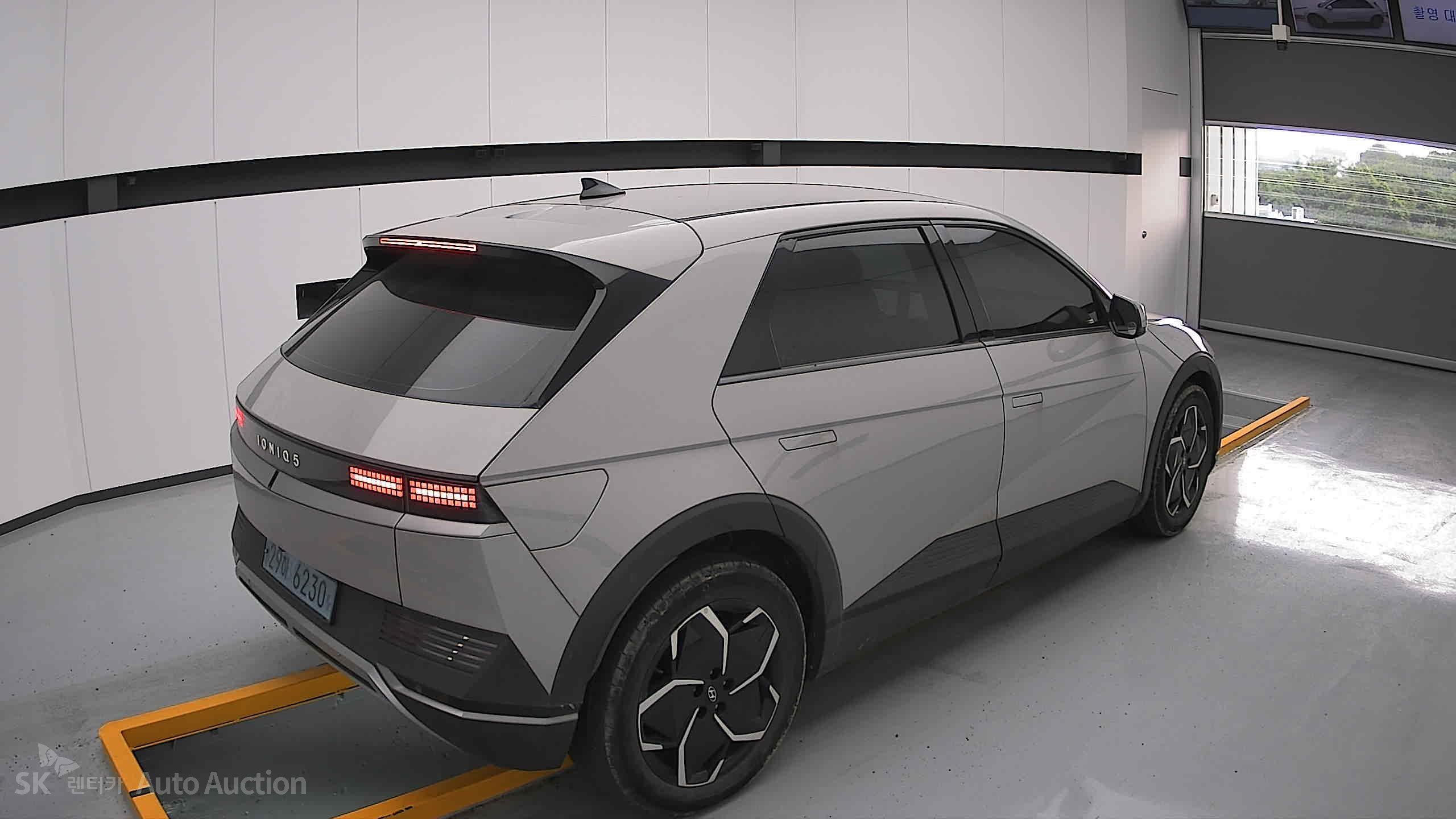 2022 - hyundai ioniq