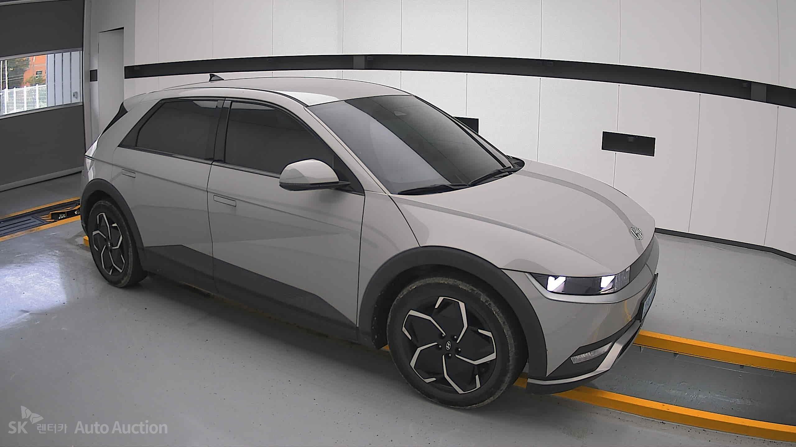 2022 - hyundai ioniq