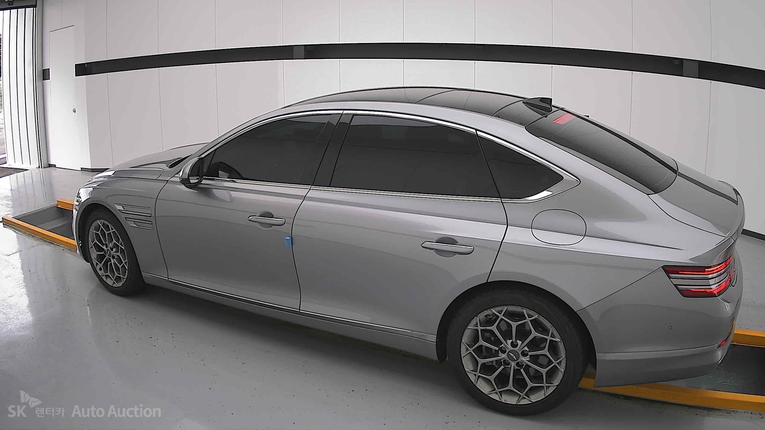 2021 - genesis g80