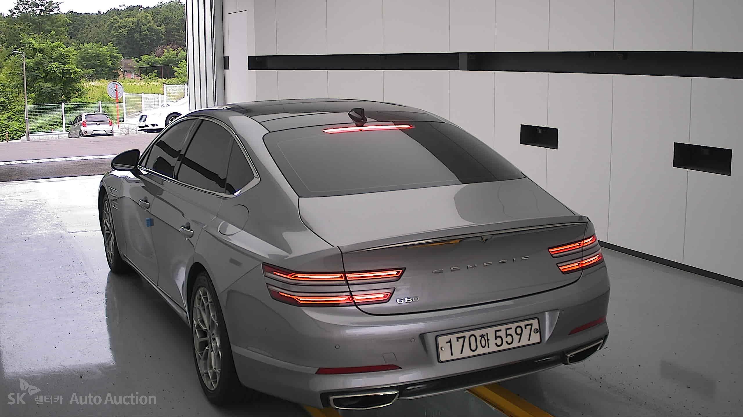 2021 - genesis g80