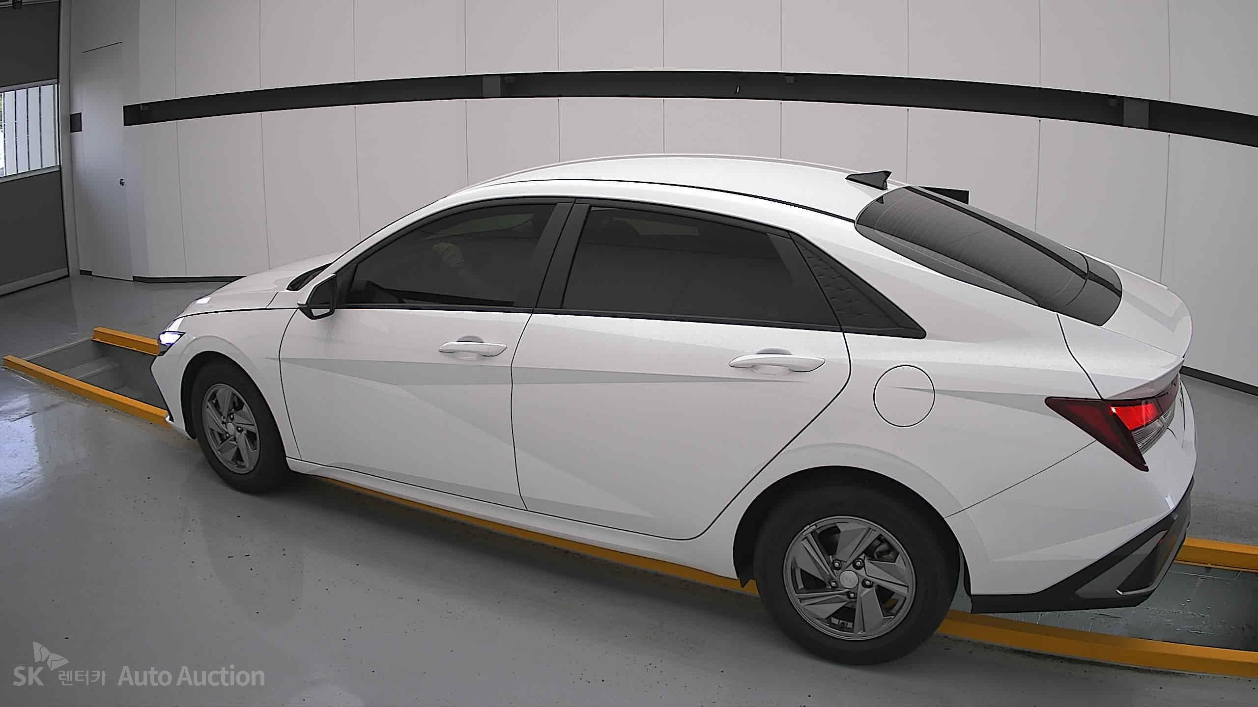 2024 - hyundai avante
