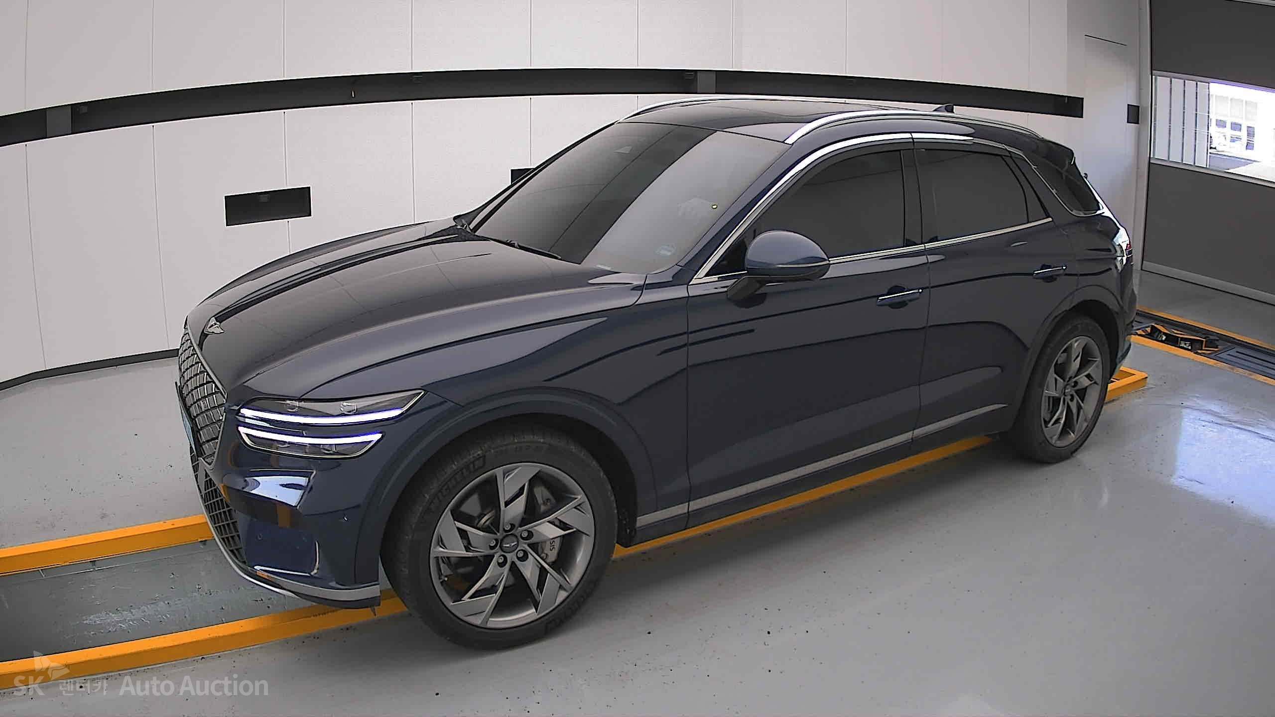 2022 - genesis egv70