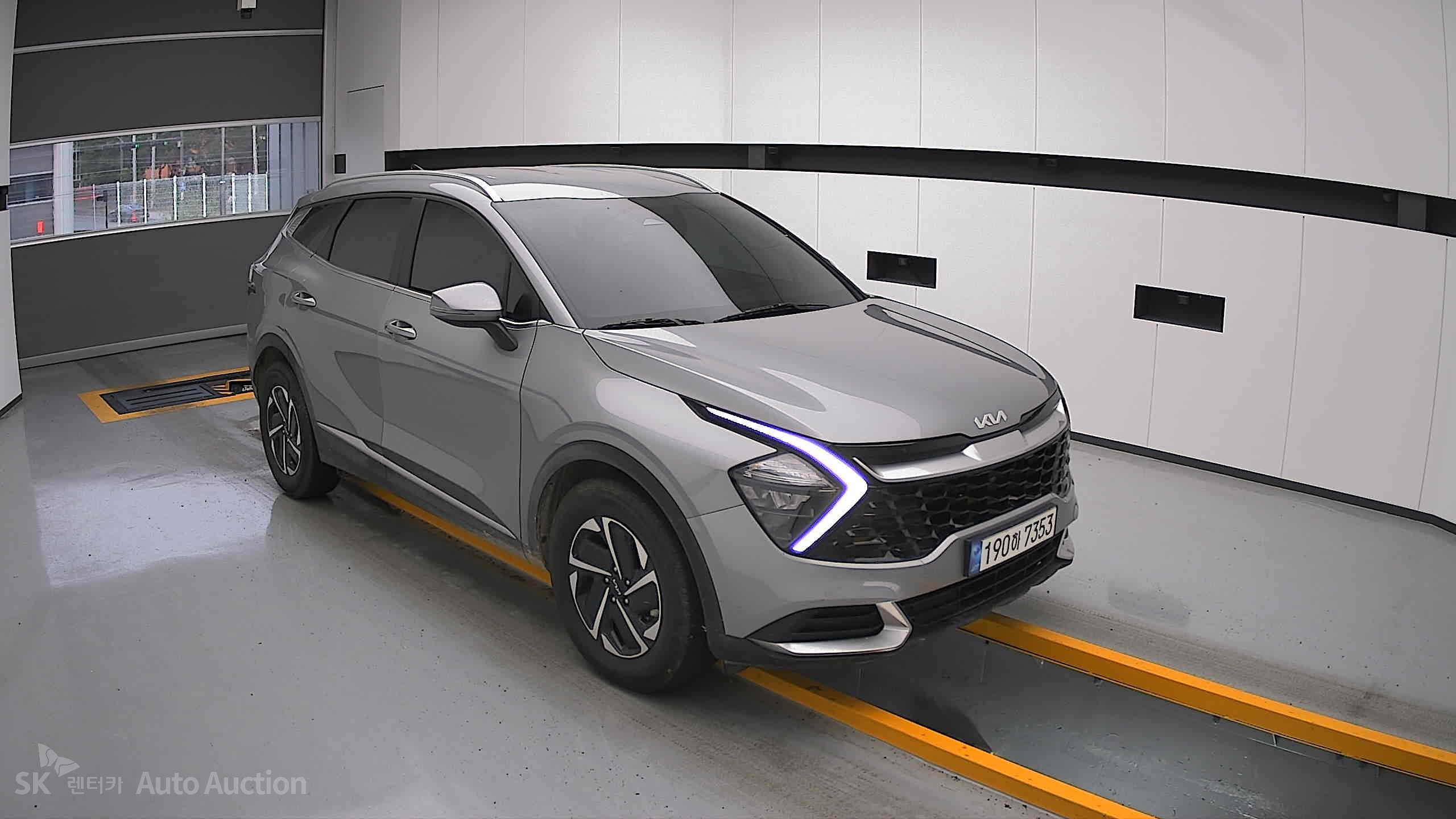 2023 - kia sportage