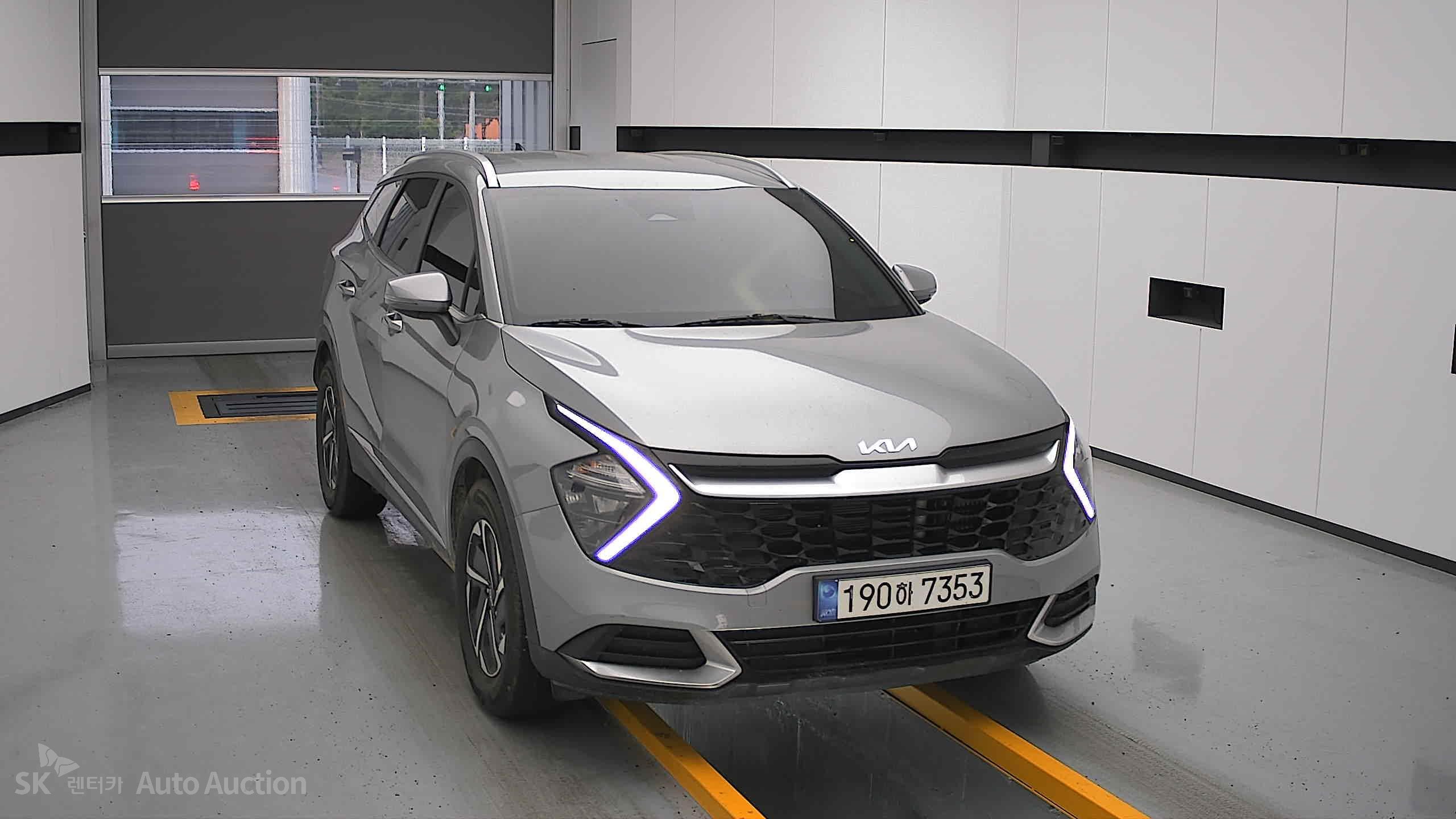 2023 - kia sportage