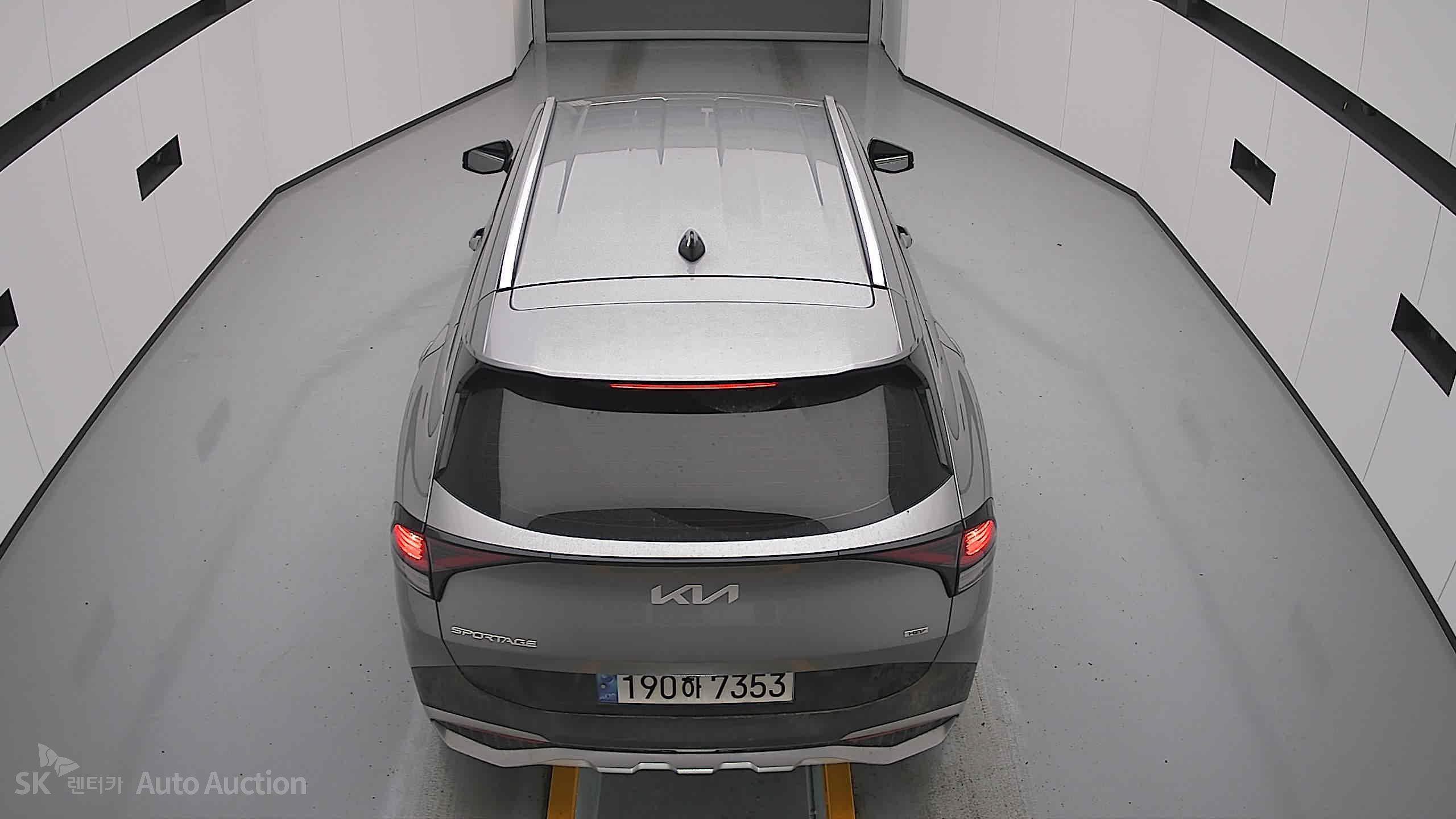 2023 - kia sportage