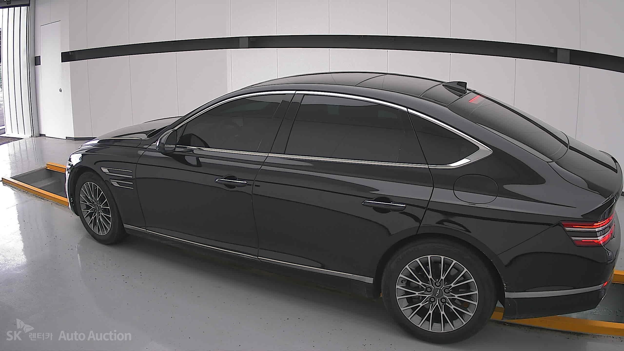 2022 - genesis g80