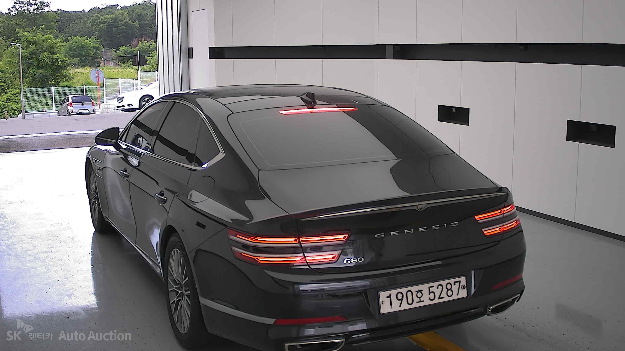 2022 - genesis g80