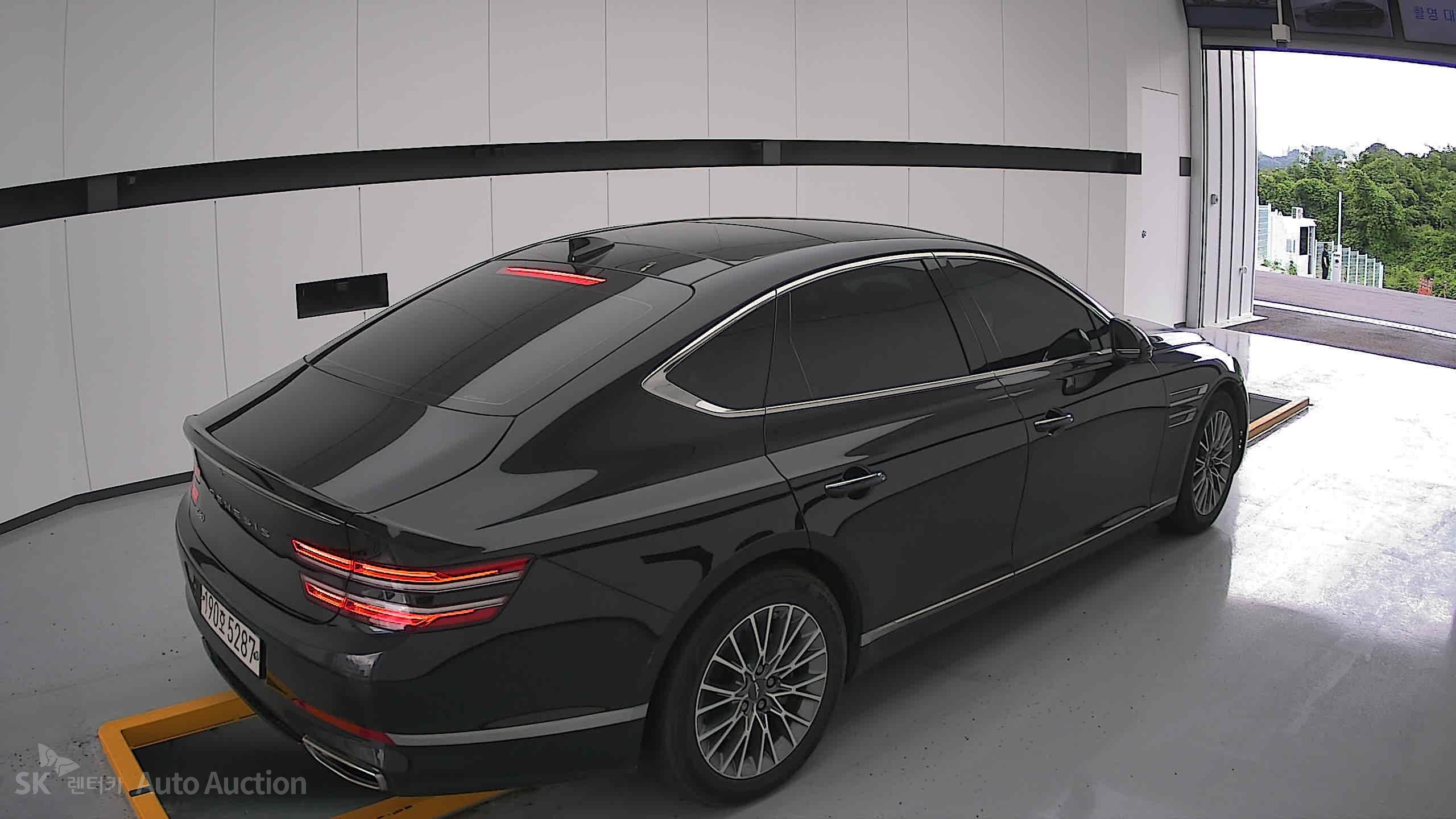 2022 - genesis g80