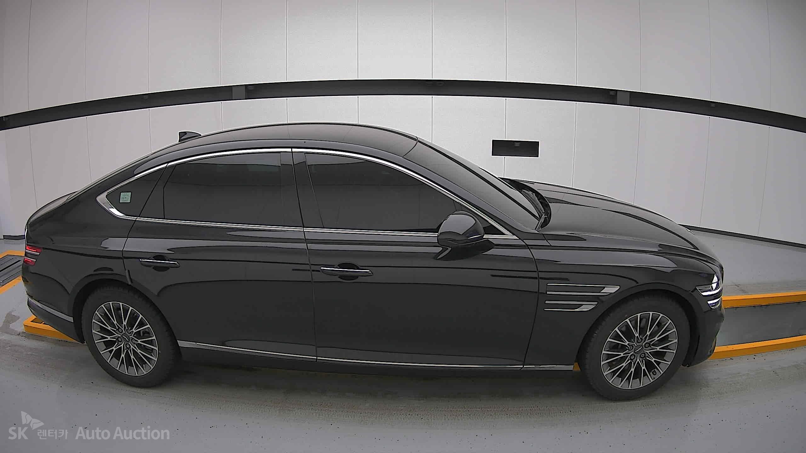 2022 - genesis g80