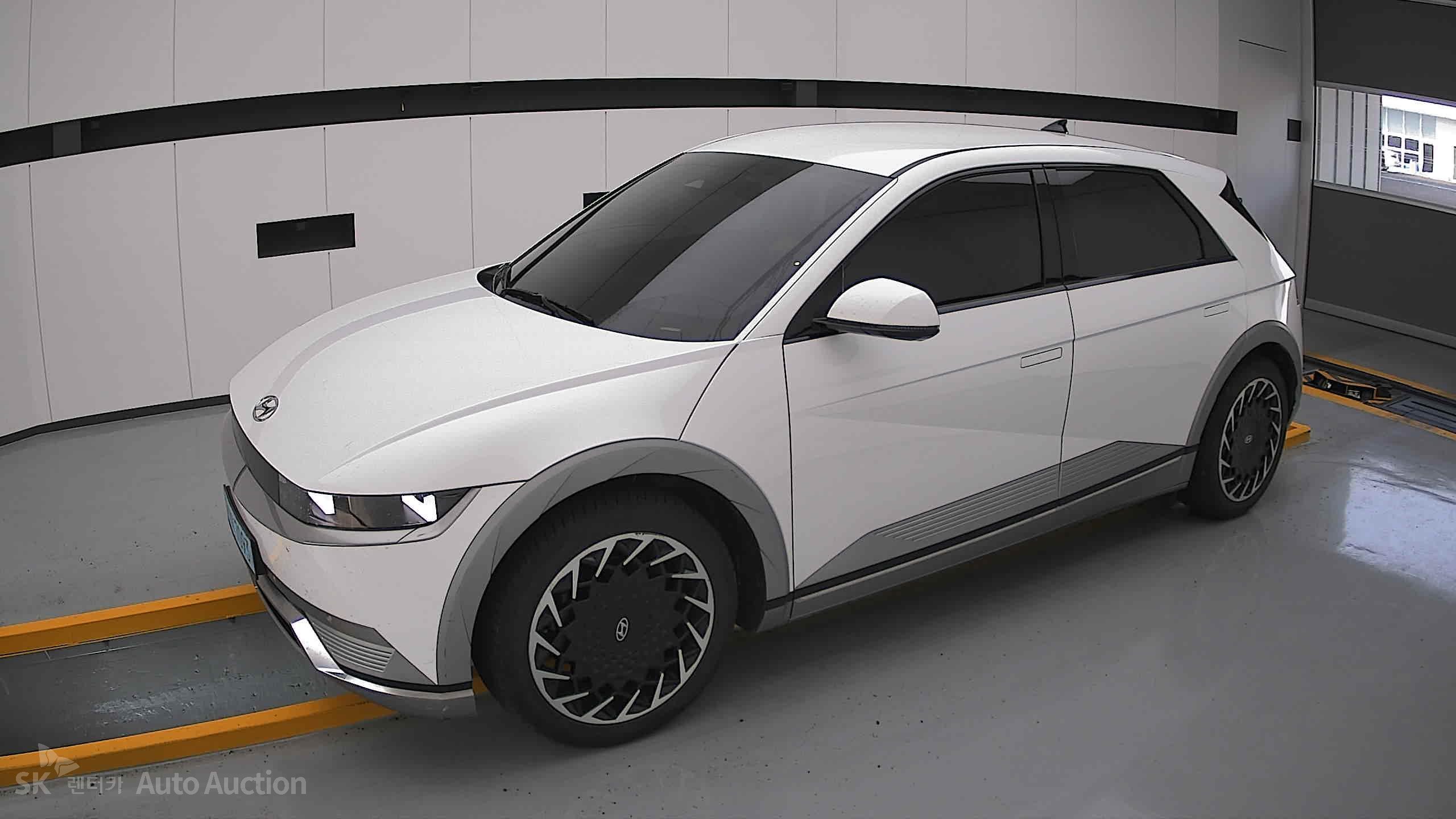 2022 - hyundai ioniq