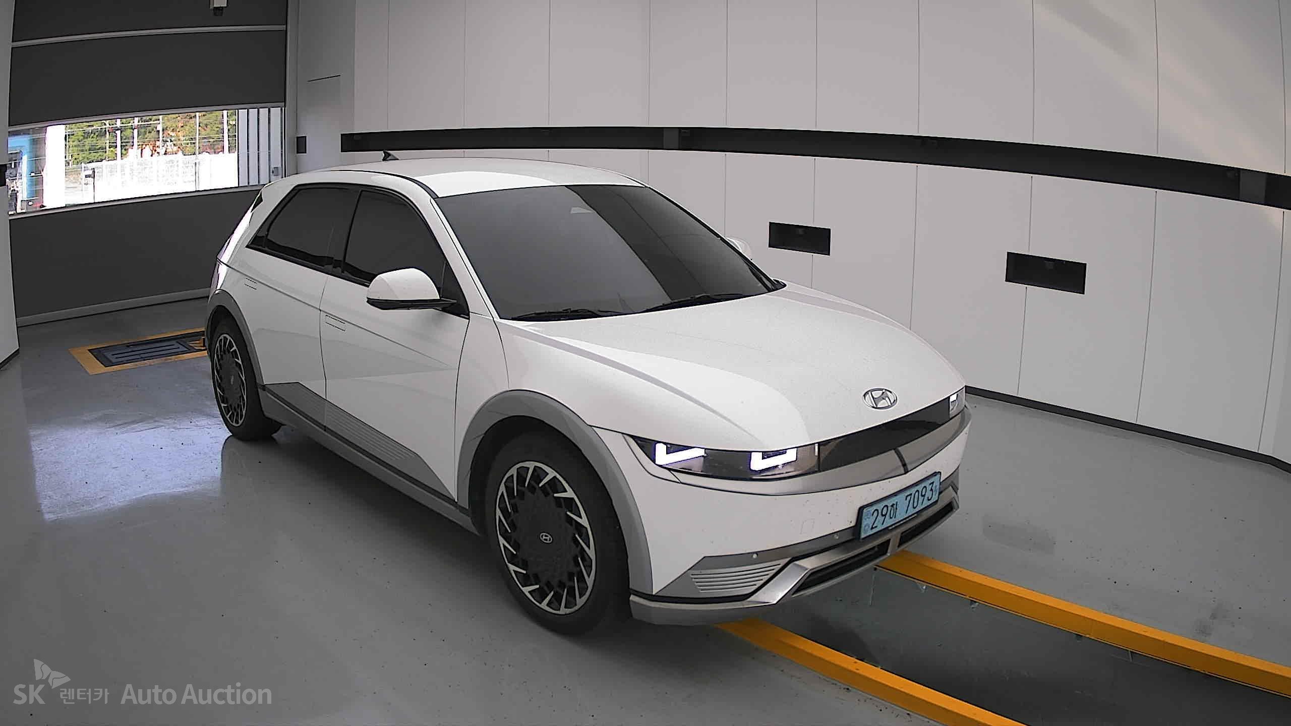 2022 - hyundai ioniq