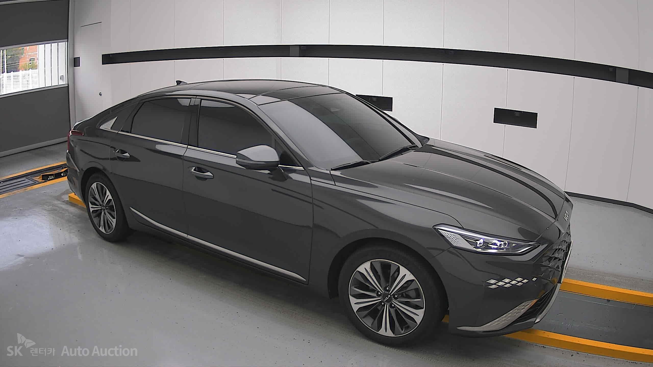 2022 - kia k8