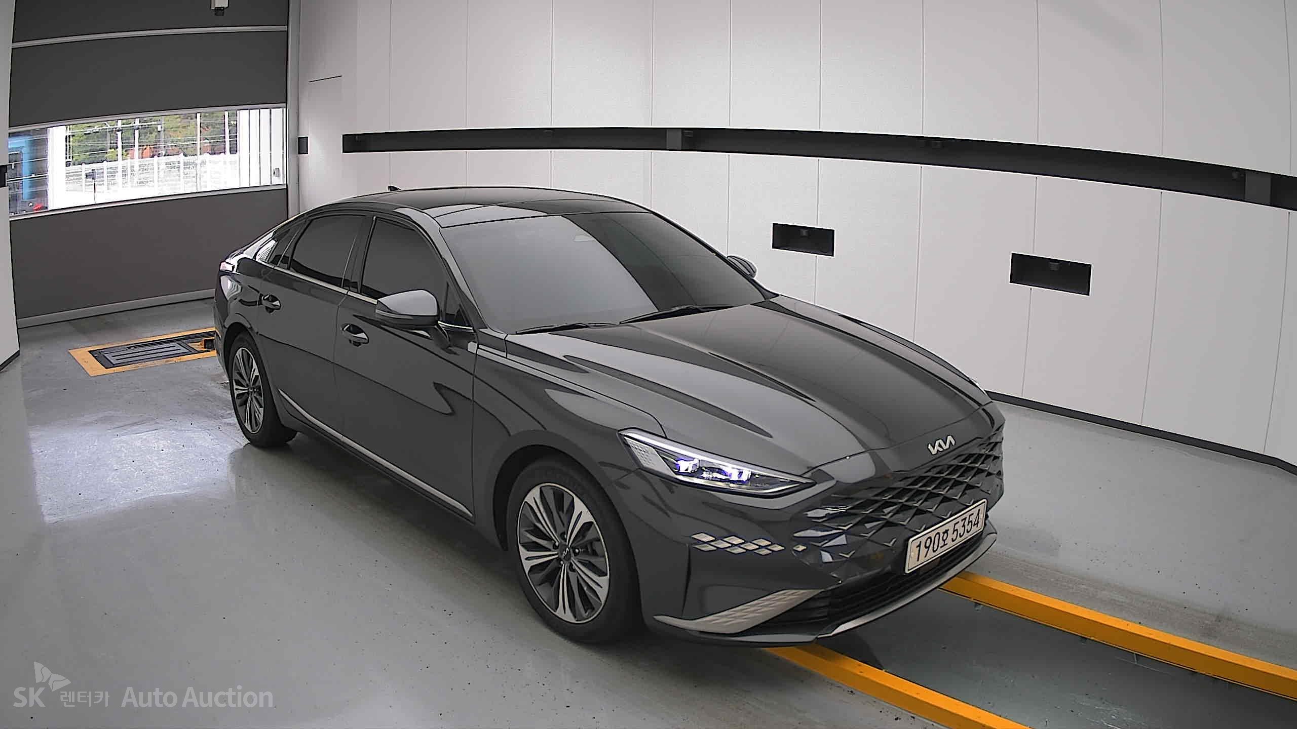 2022 - kia k8