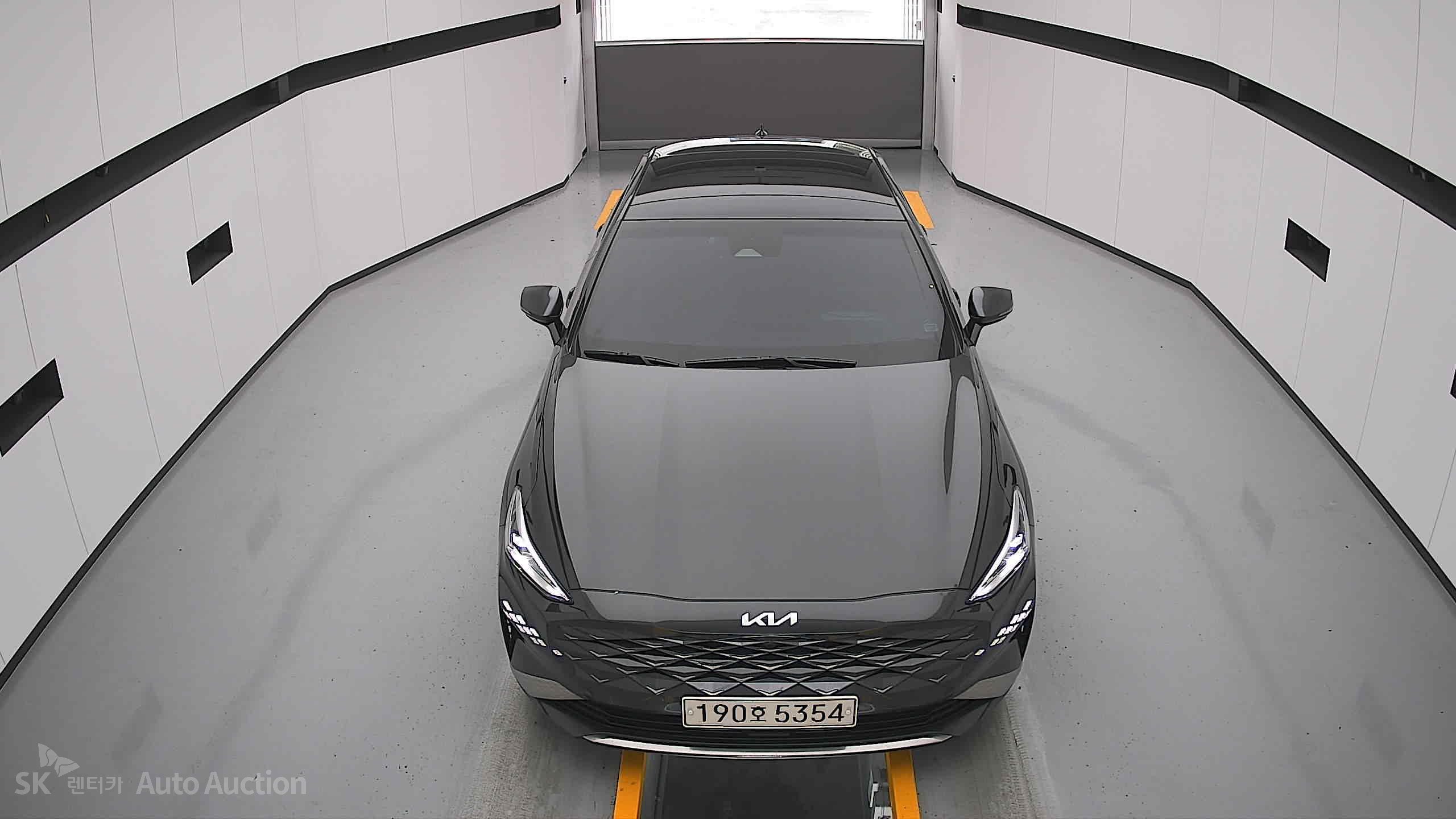 2022 - kia k8