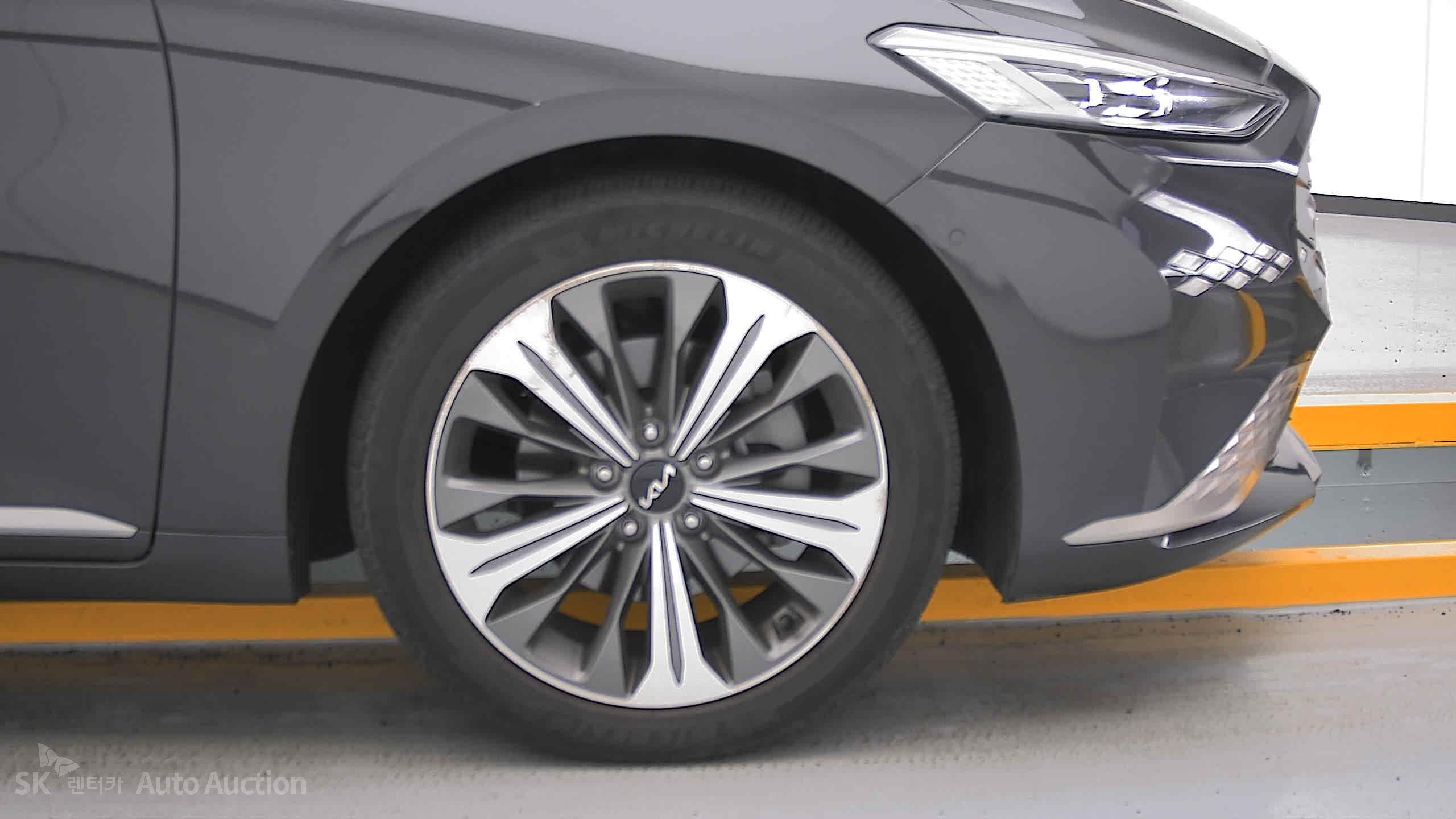 2022 - kia k8