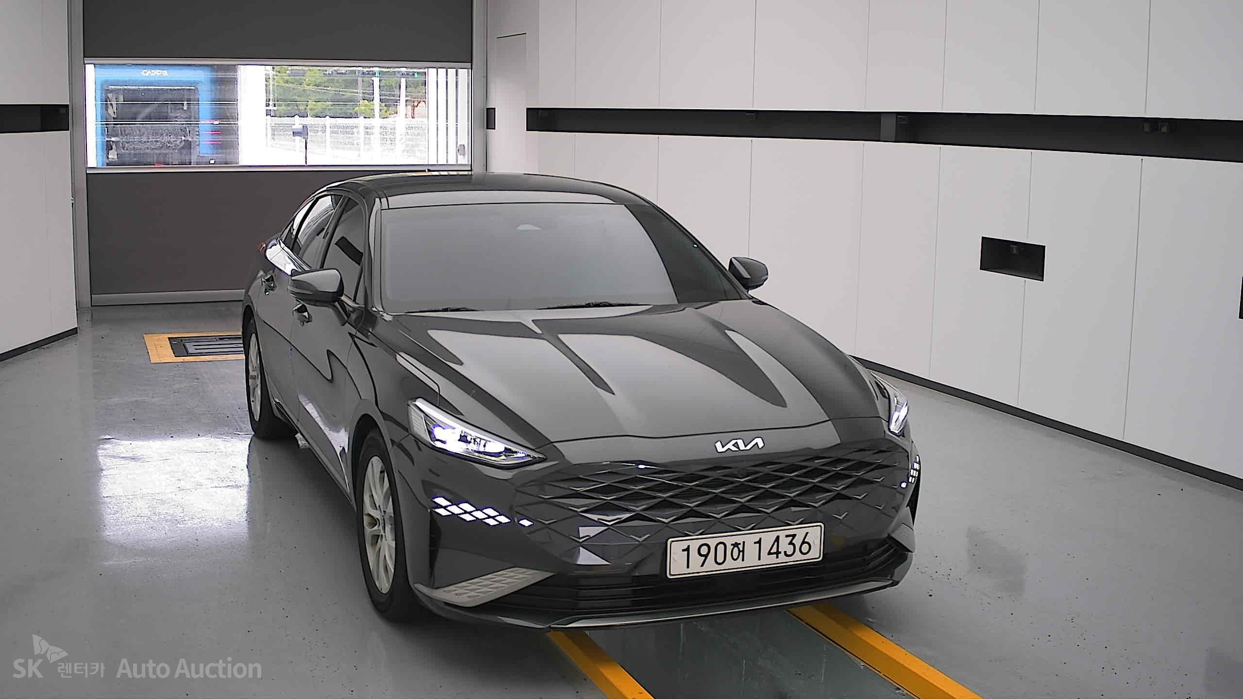 2022 - kia k8