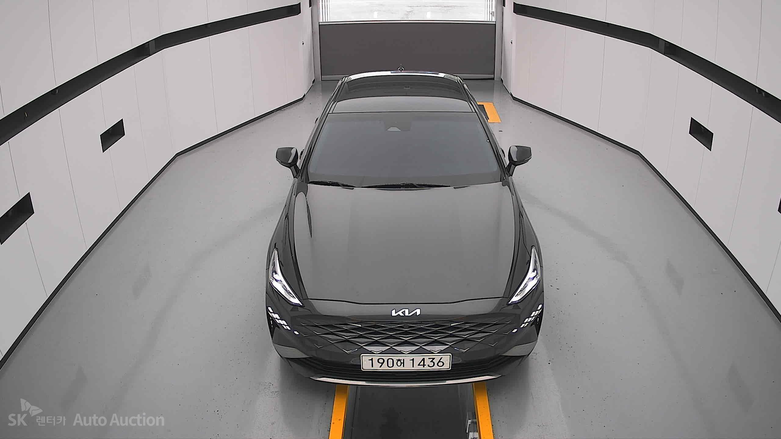 2022 - kia k8