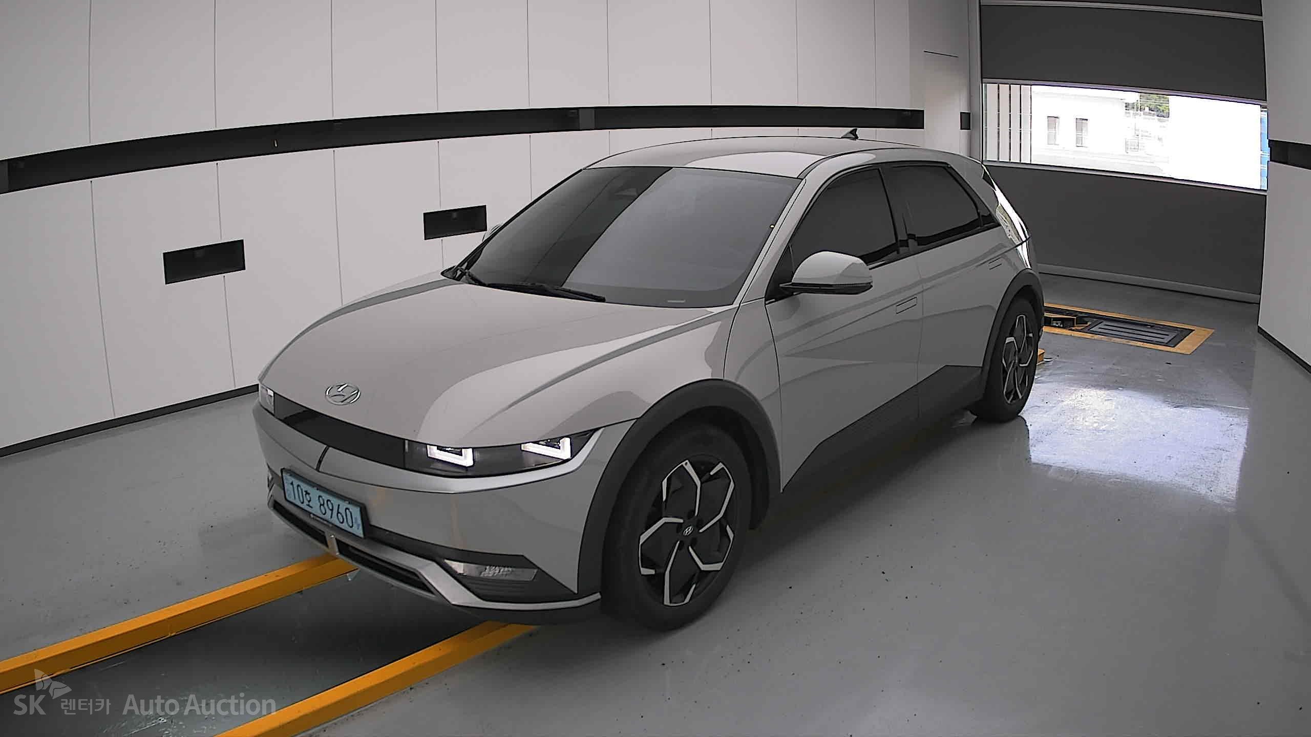 2022 - hyundai ioniq