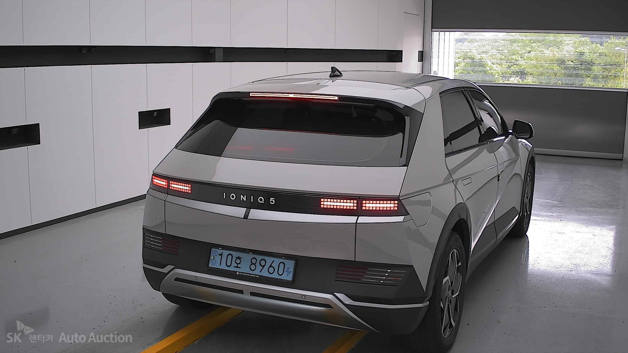 2022 - hyundai ioniq