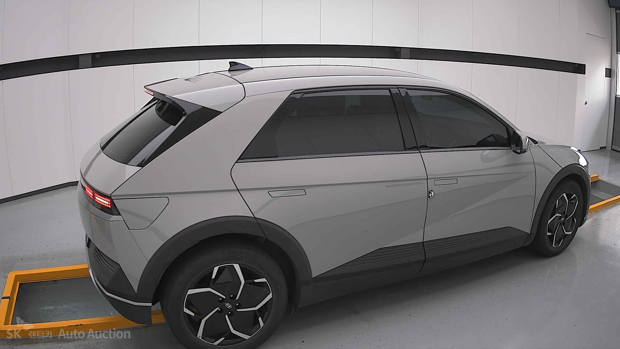 2022 - hyundai ioniq