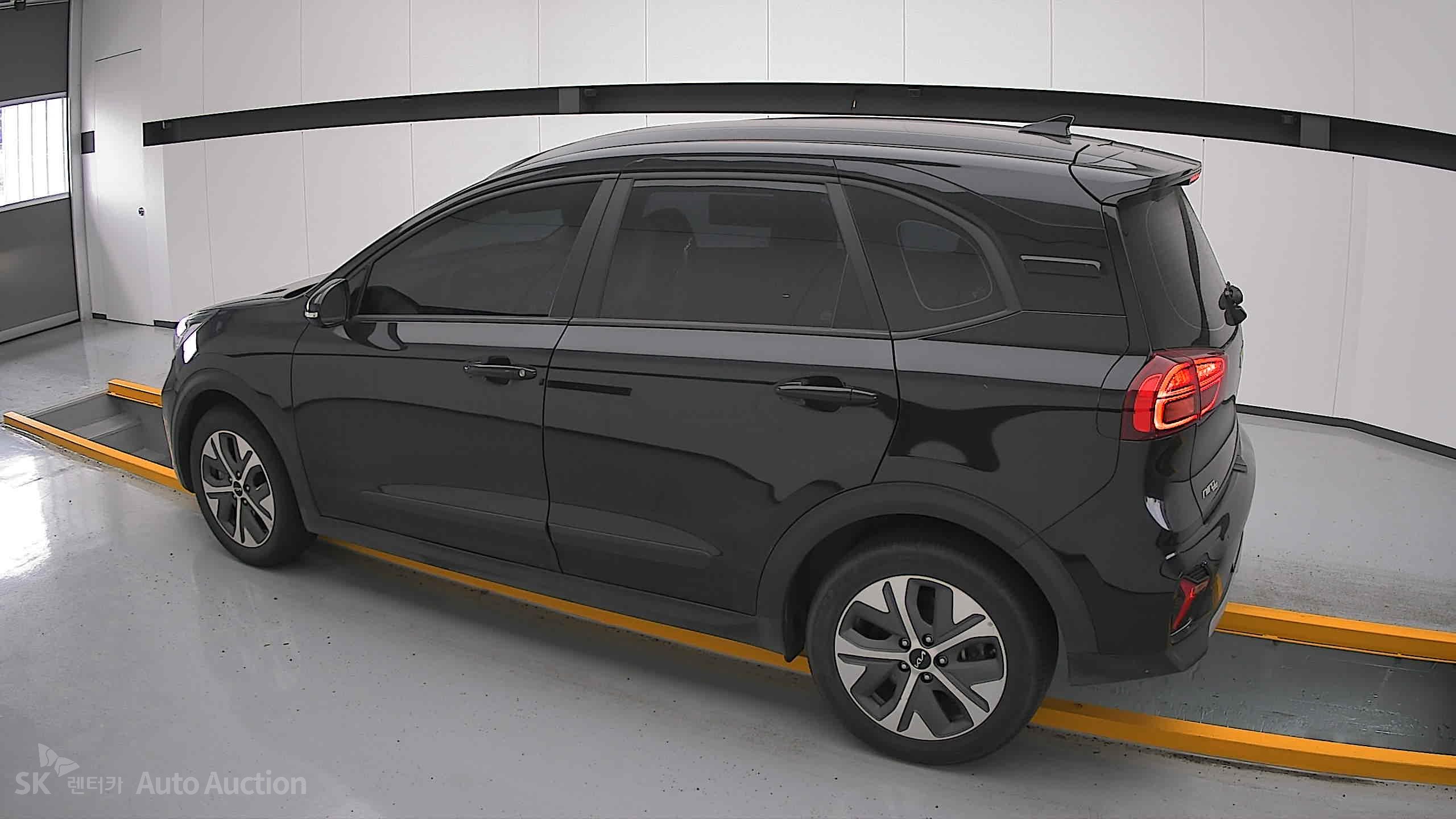 2023 - kia niro