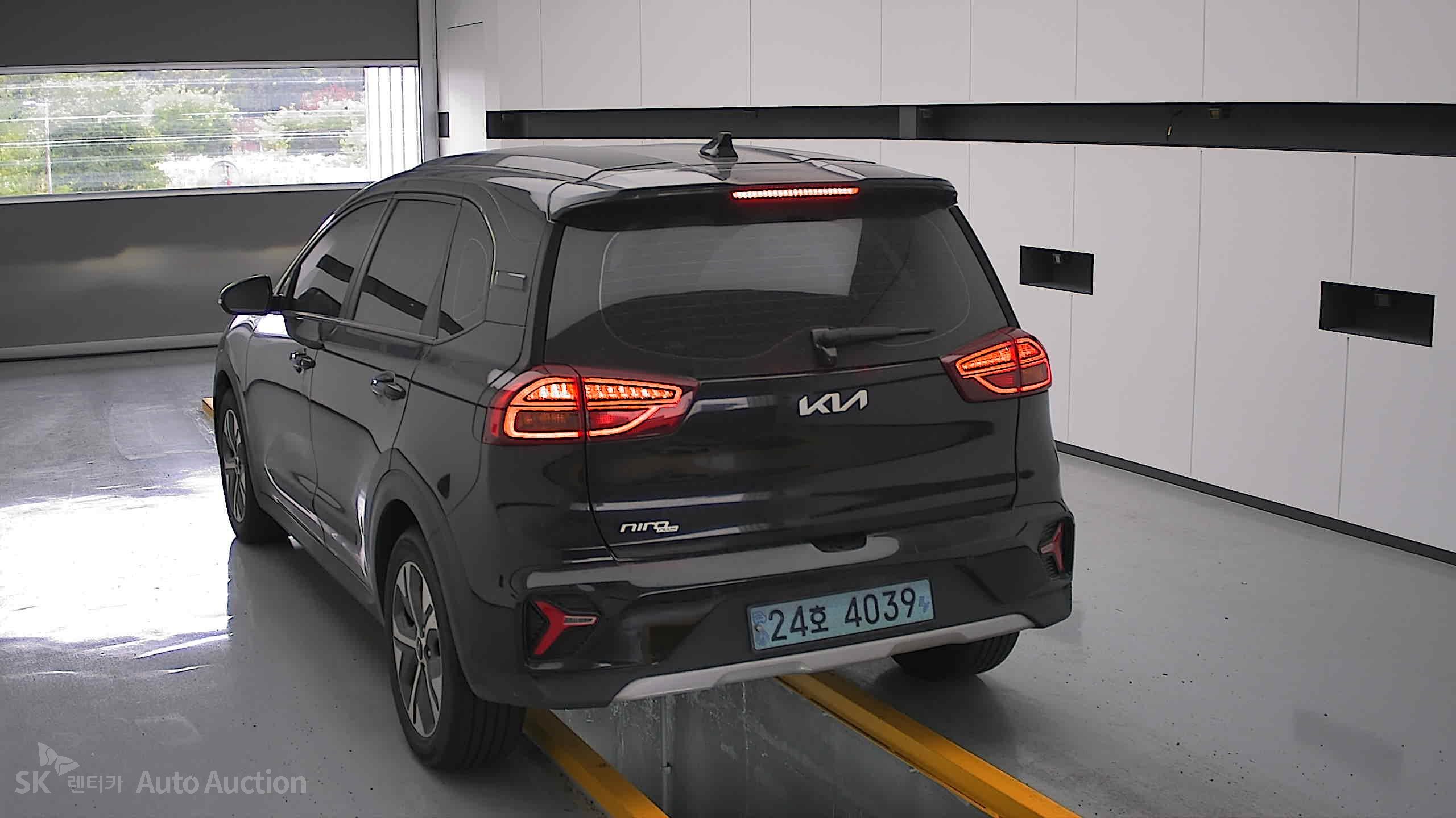 2023 - kia niro