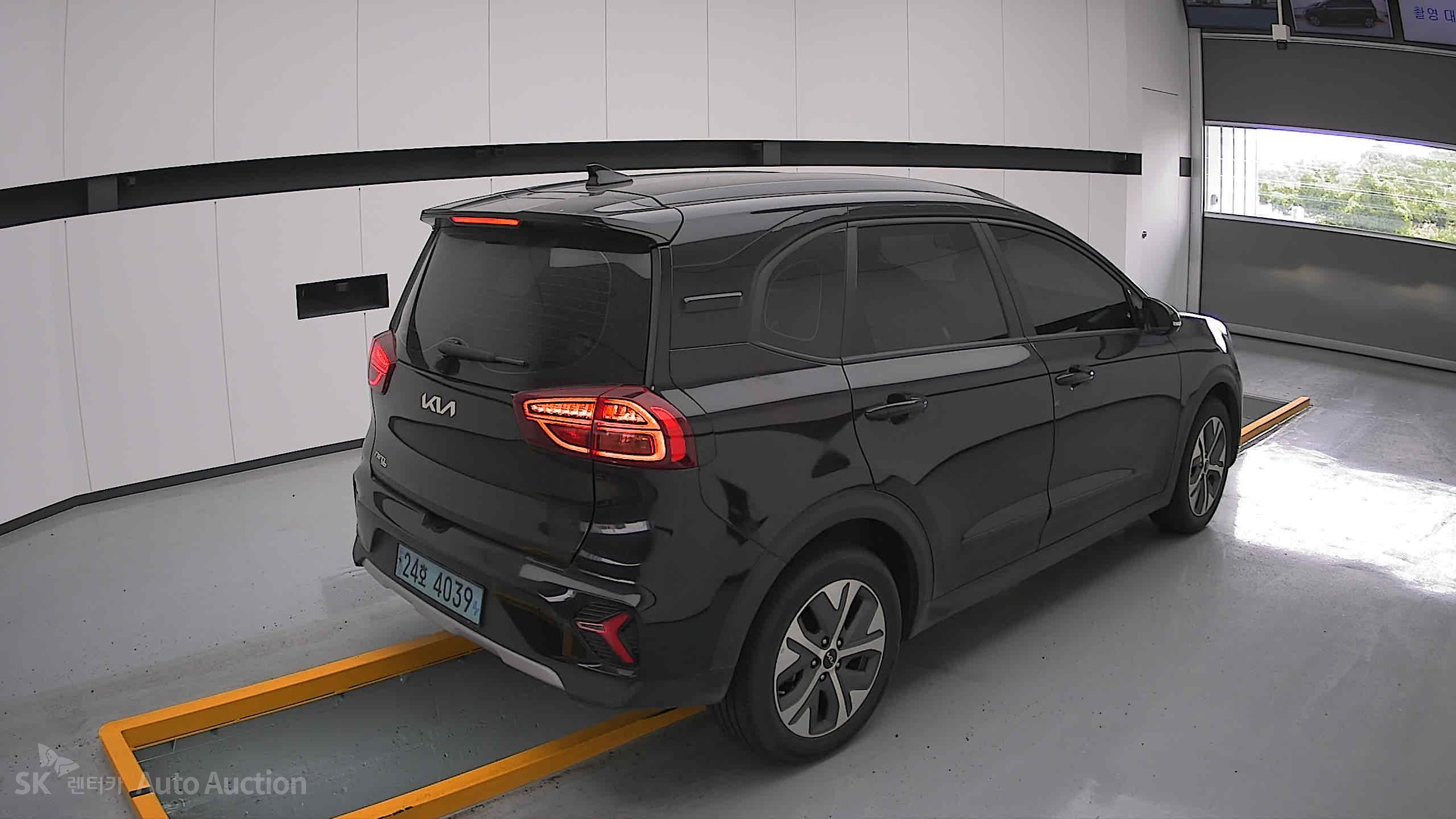 2023 - kia niro