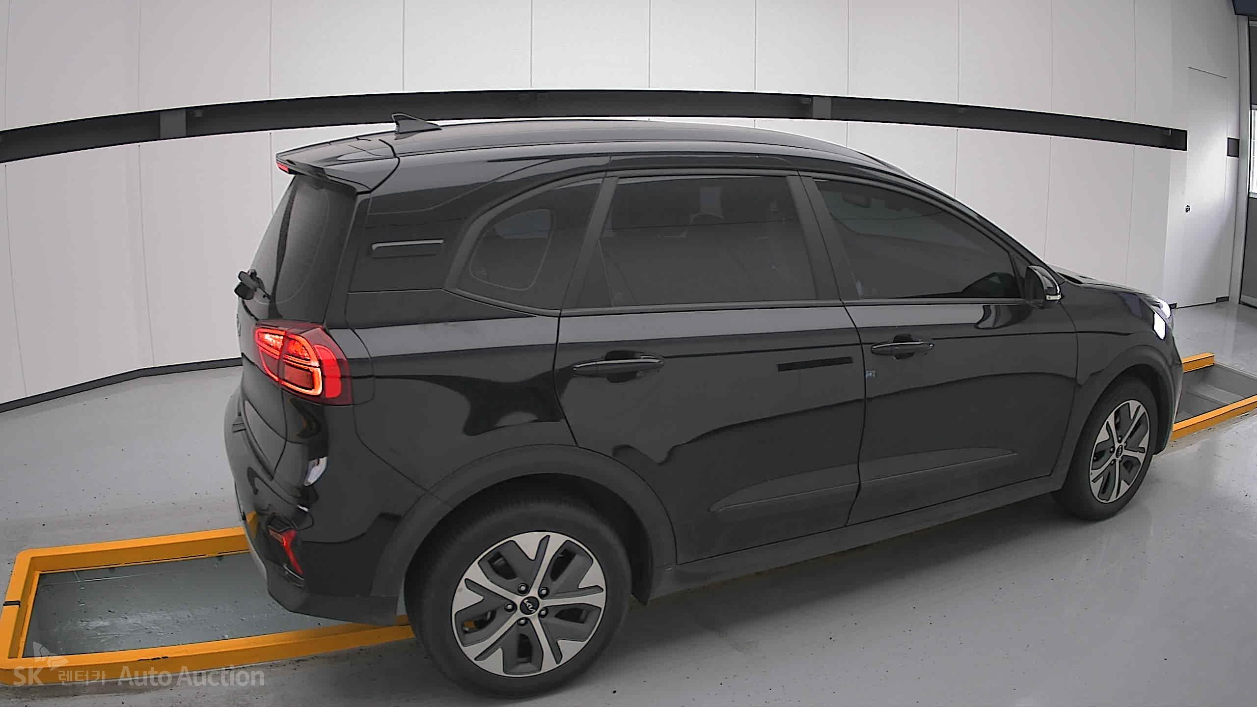 2023 - kia niro