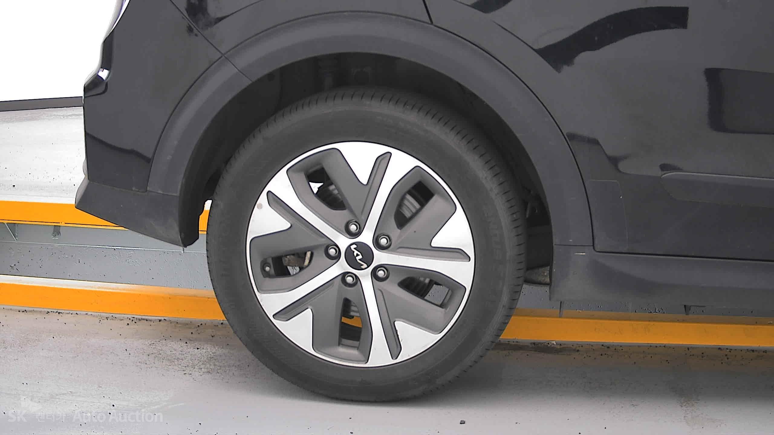 2023 - kia niro