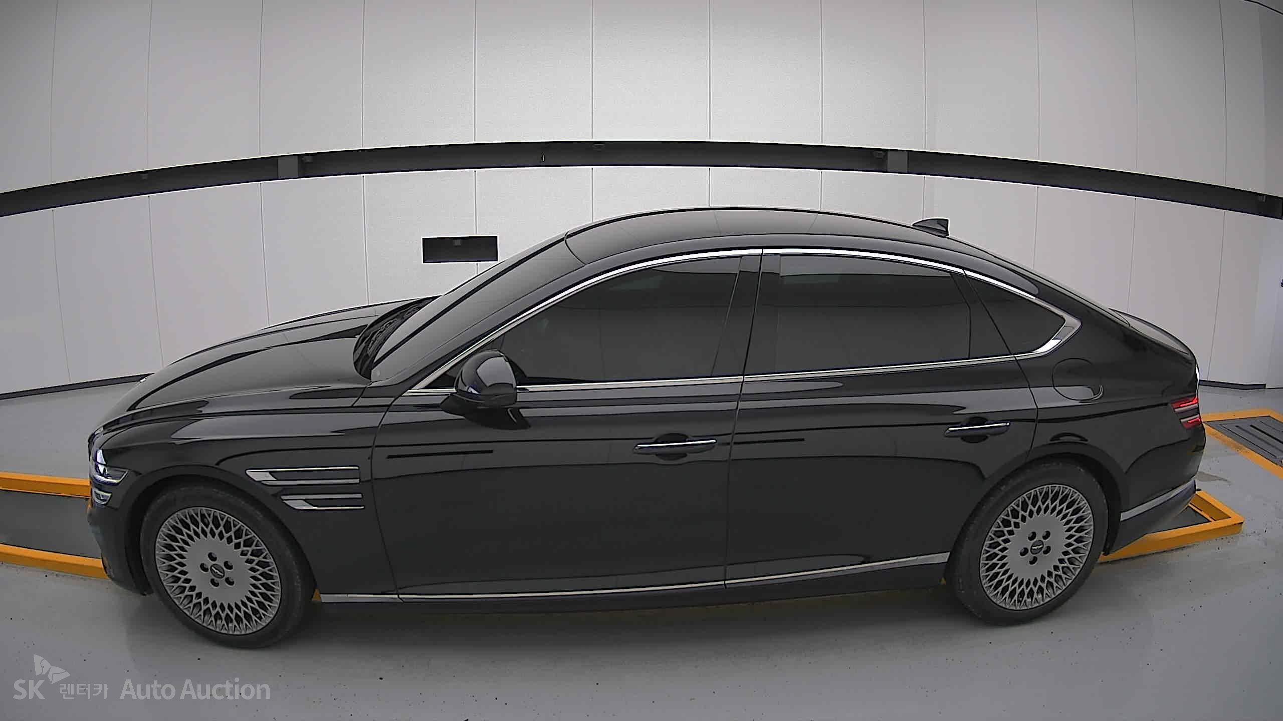 2022 - genesis g80