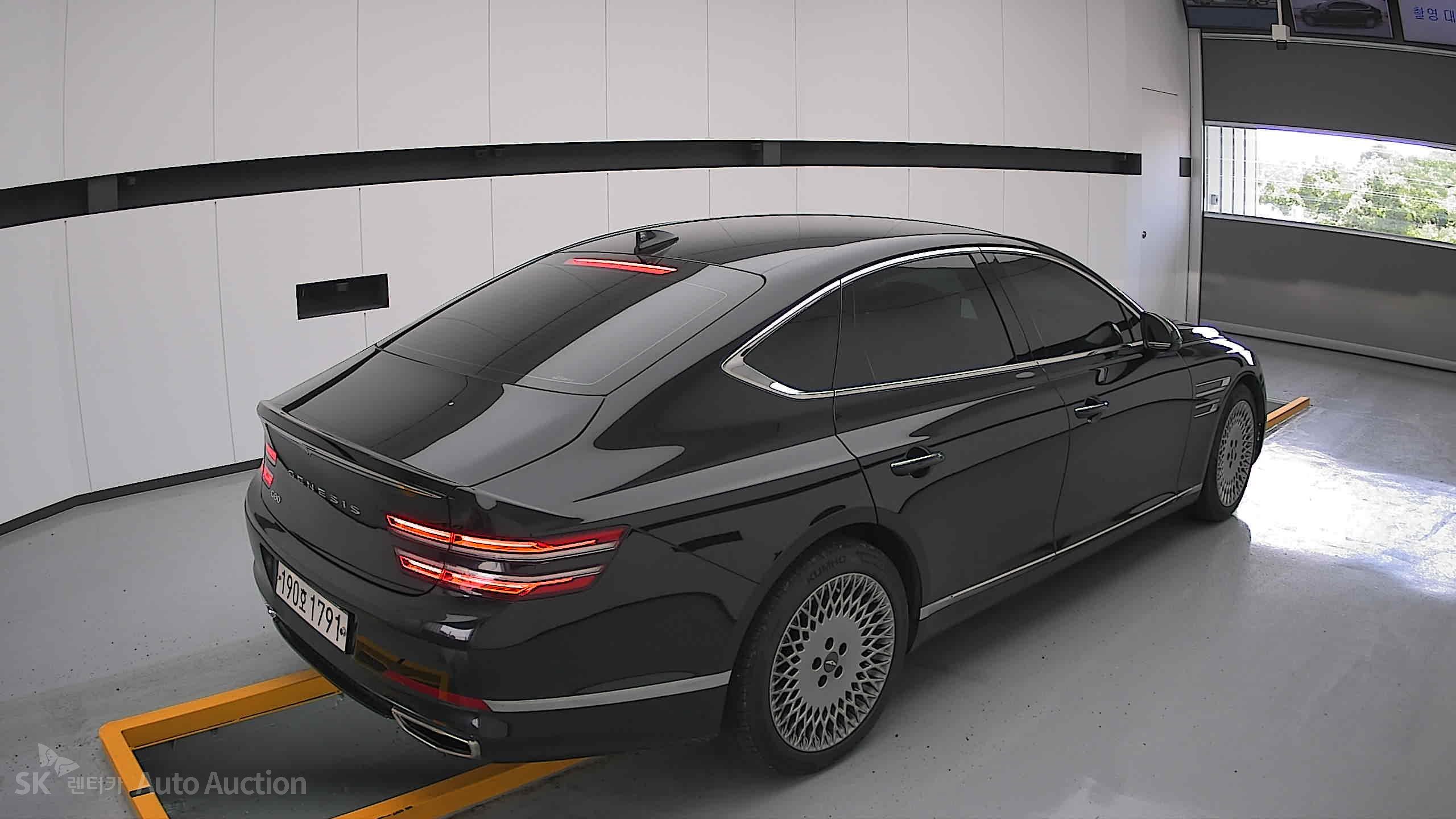 2022 - genesis g80