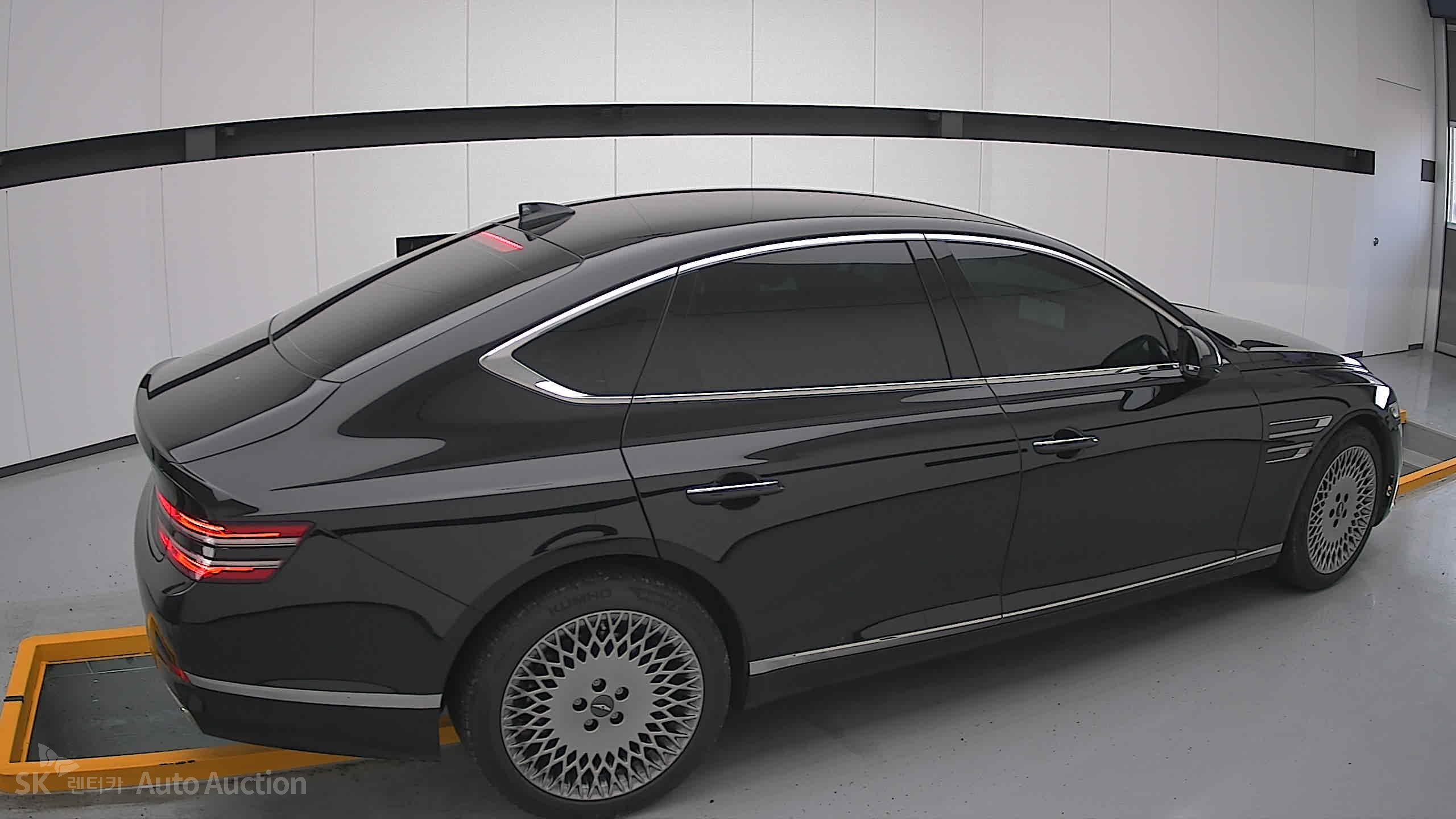 2022 - genesis g80